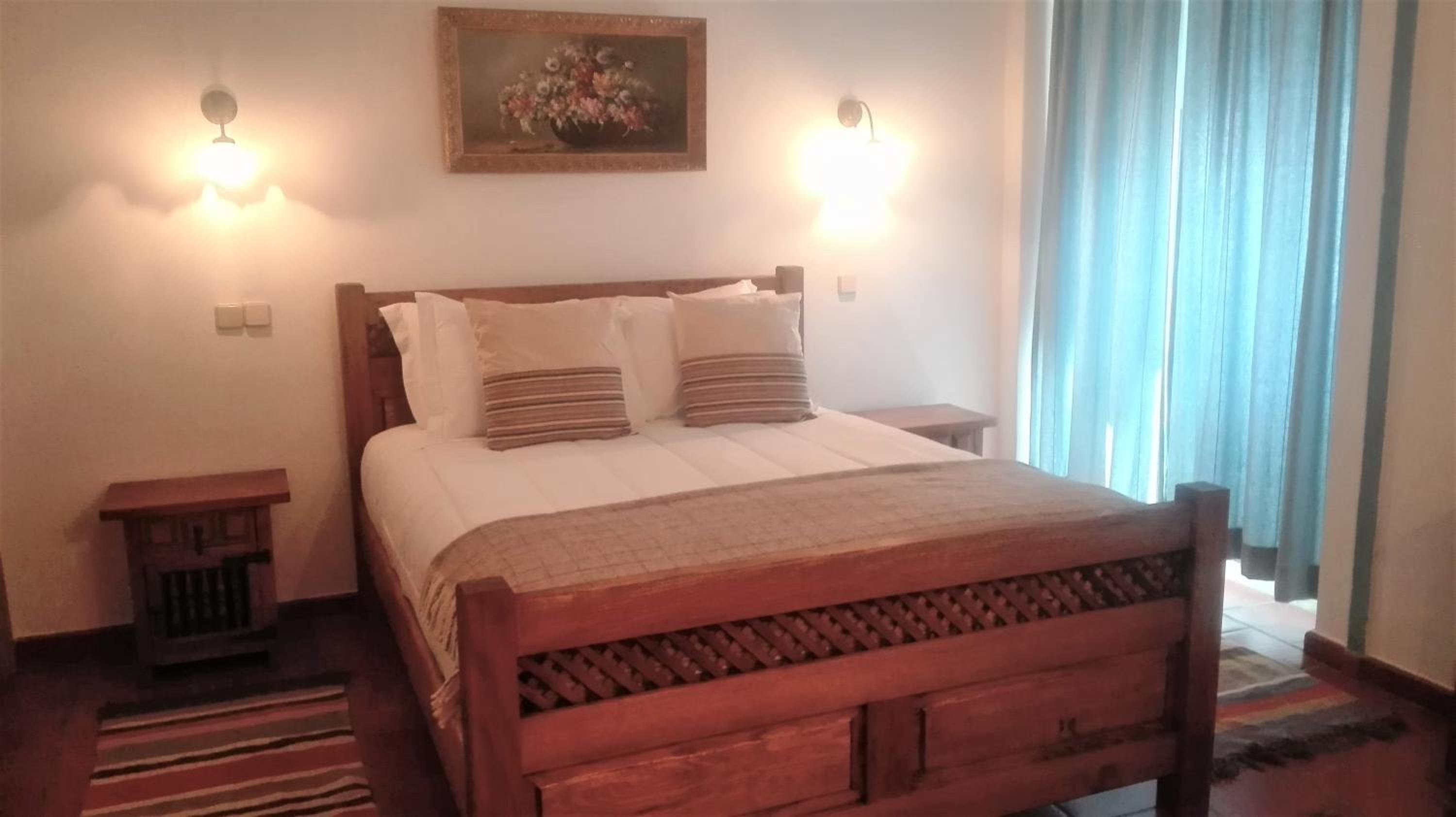 Large Double Room - Photo 1