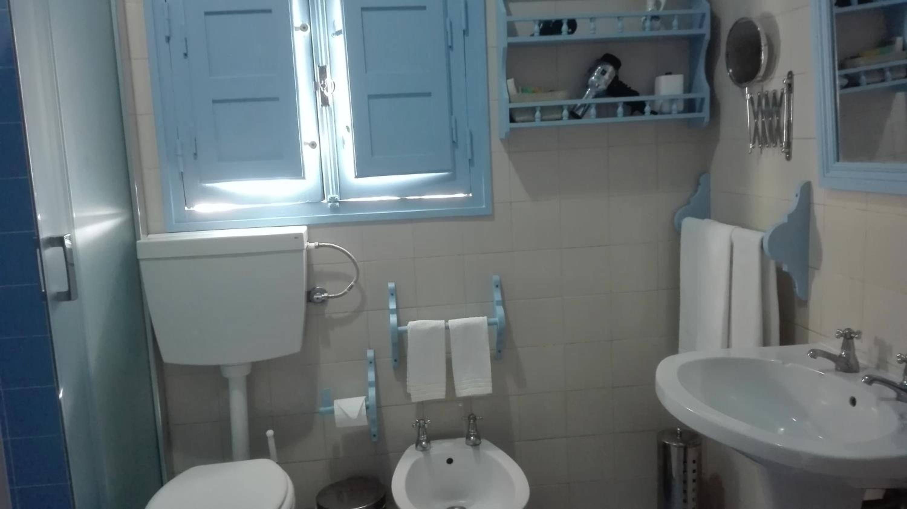 Superior Quadruple Room - Photo 8