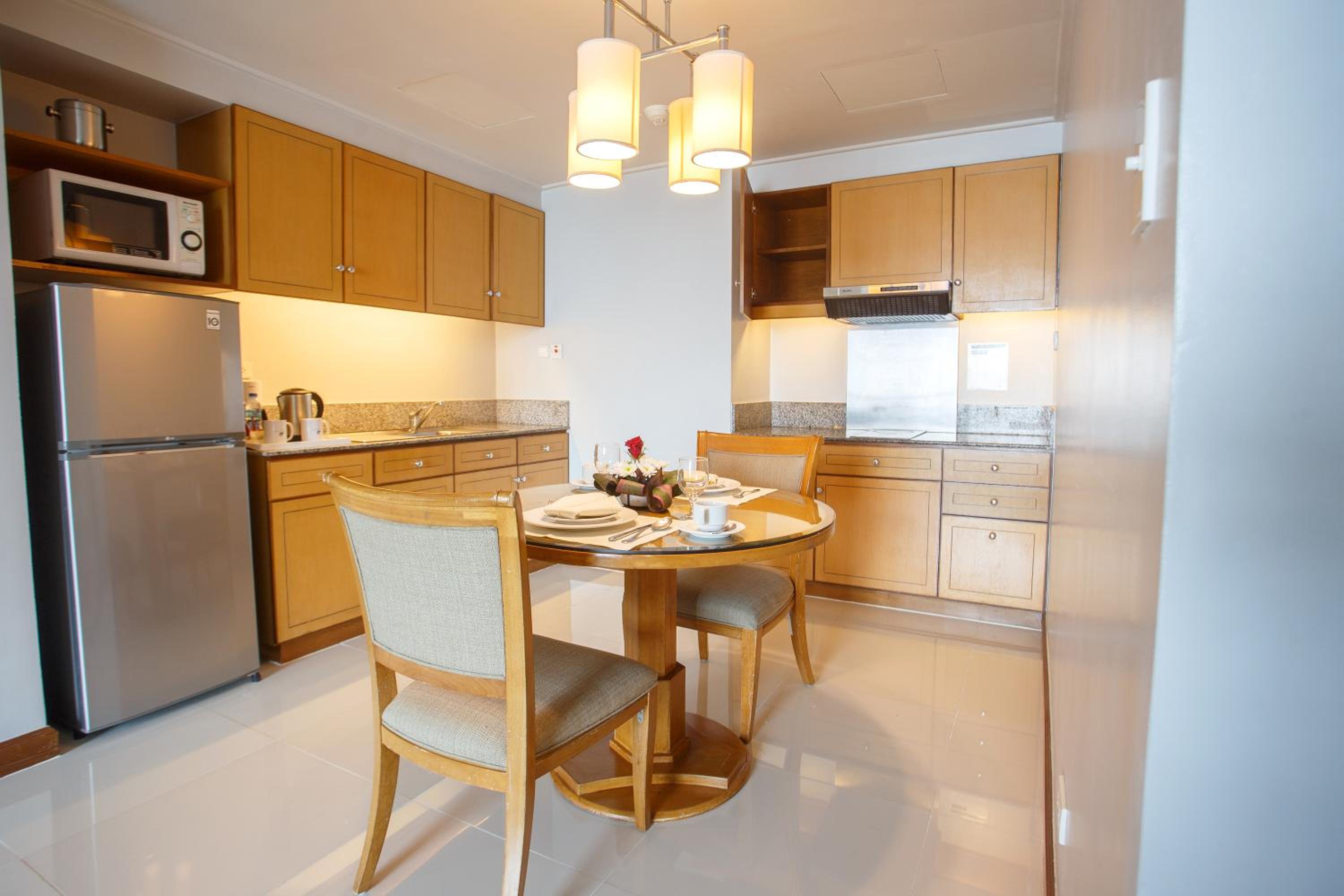 One-Bedroom Executive - Photo 3