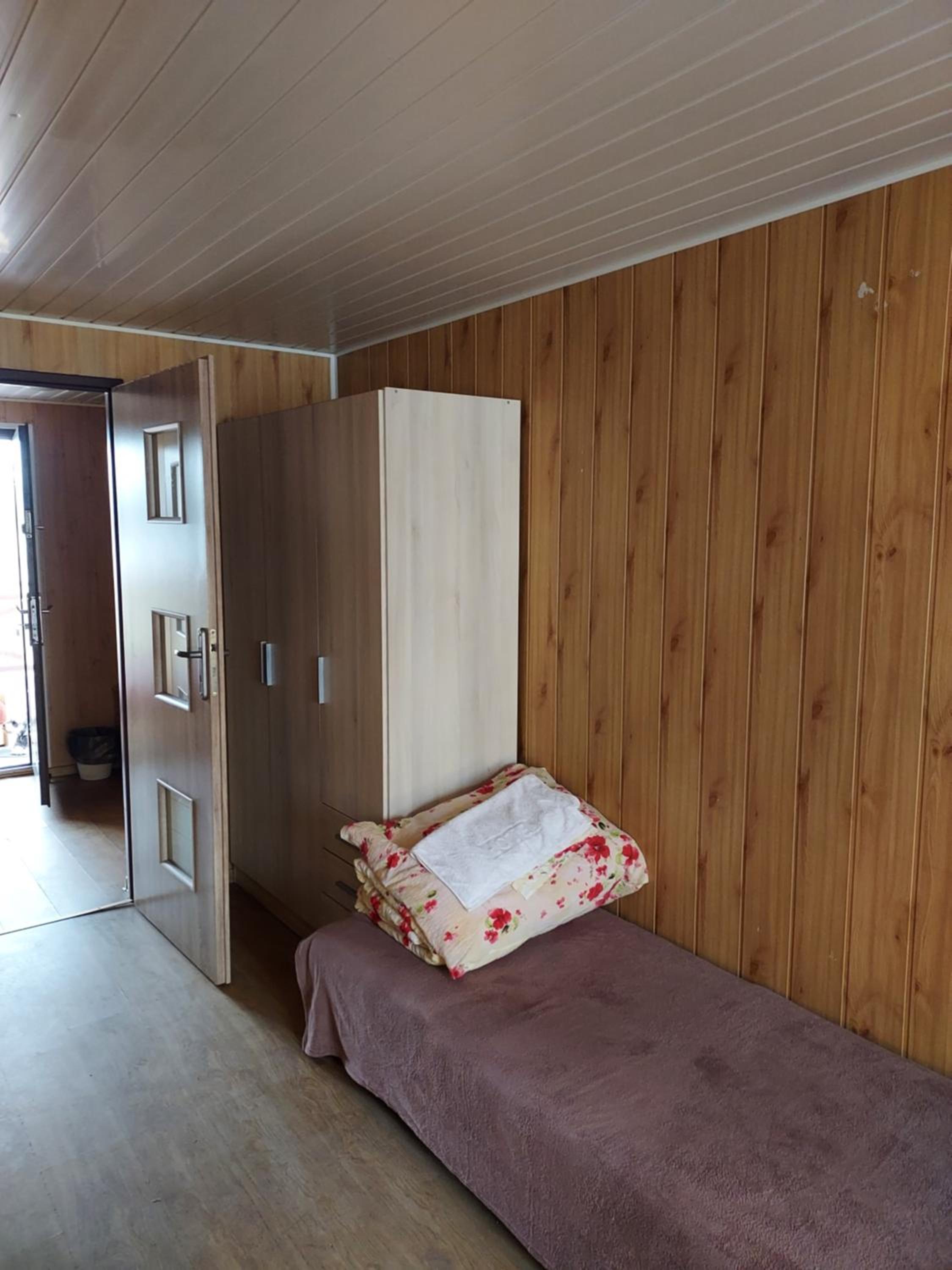 Quadruple Room - Photo 9