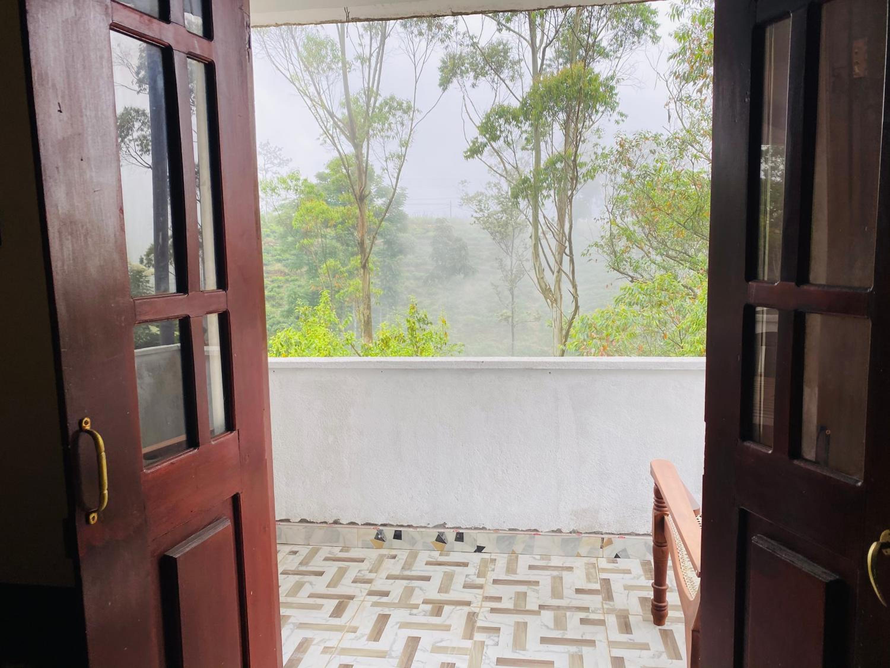 Family Room with Balcony photo 1