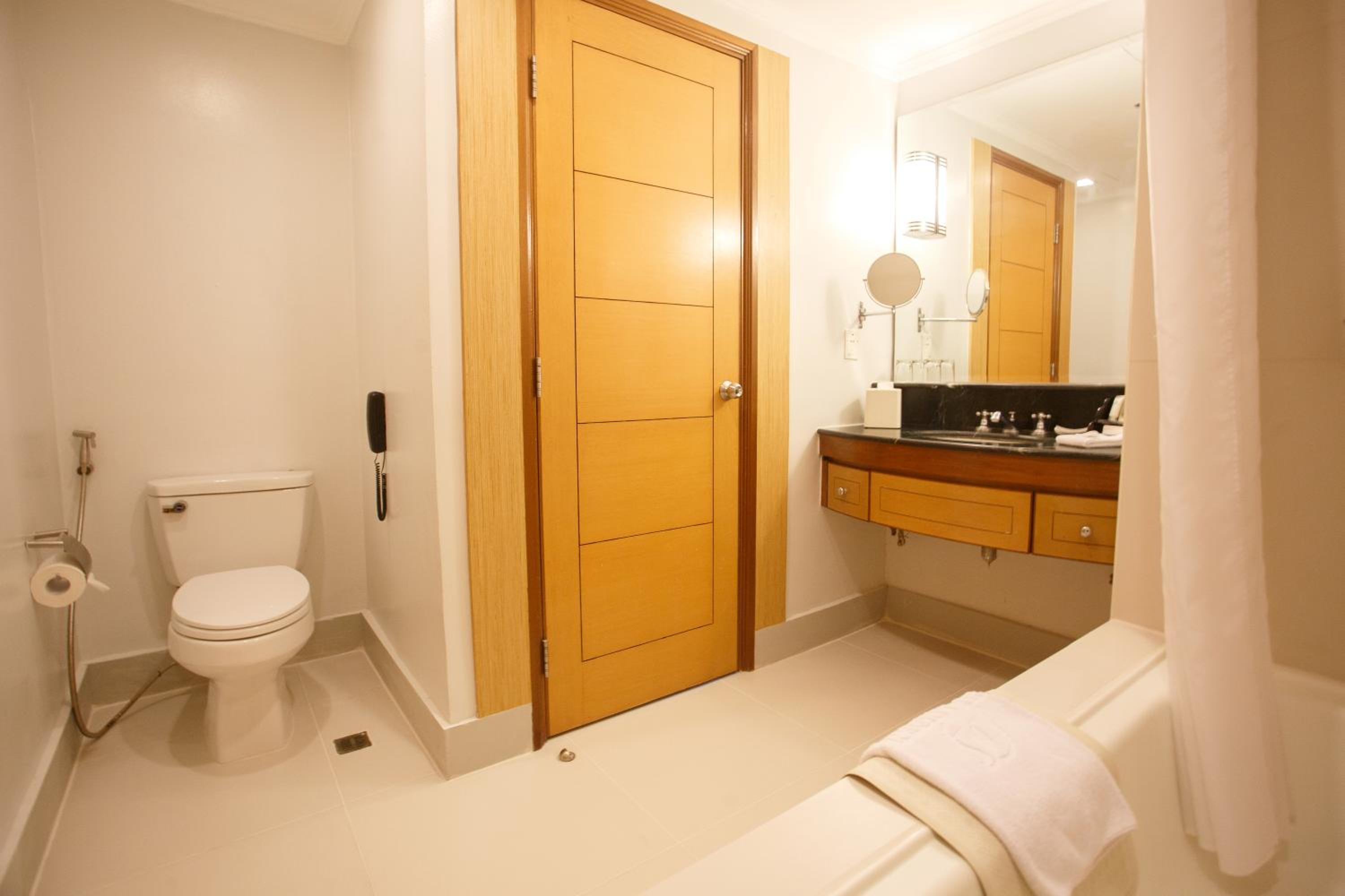 Two-Bedroom Deluxe - Photo 2