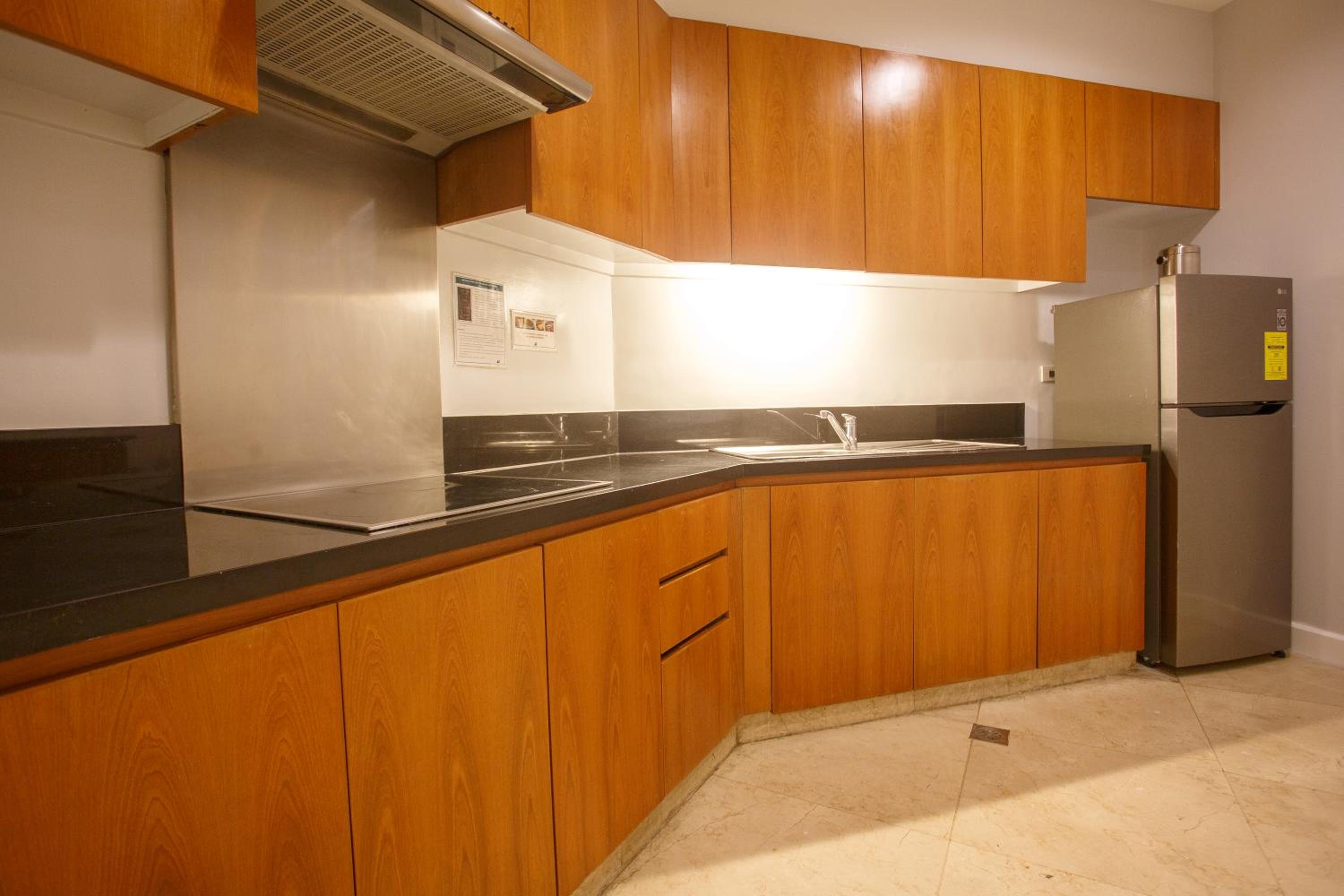 Two-Bedroom Premier - Photo 2