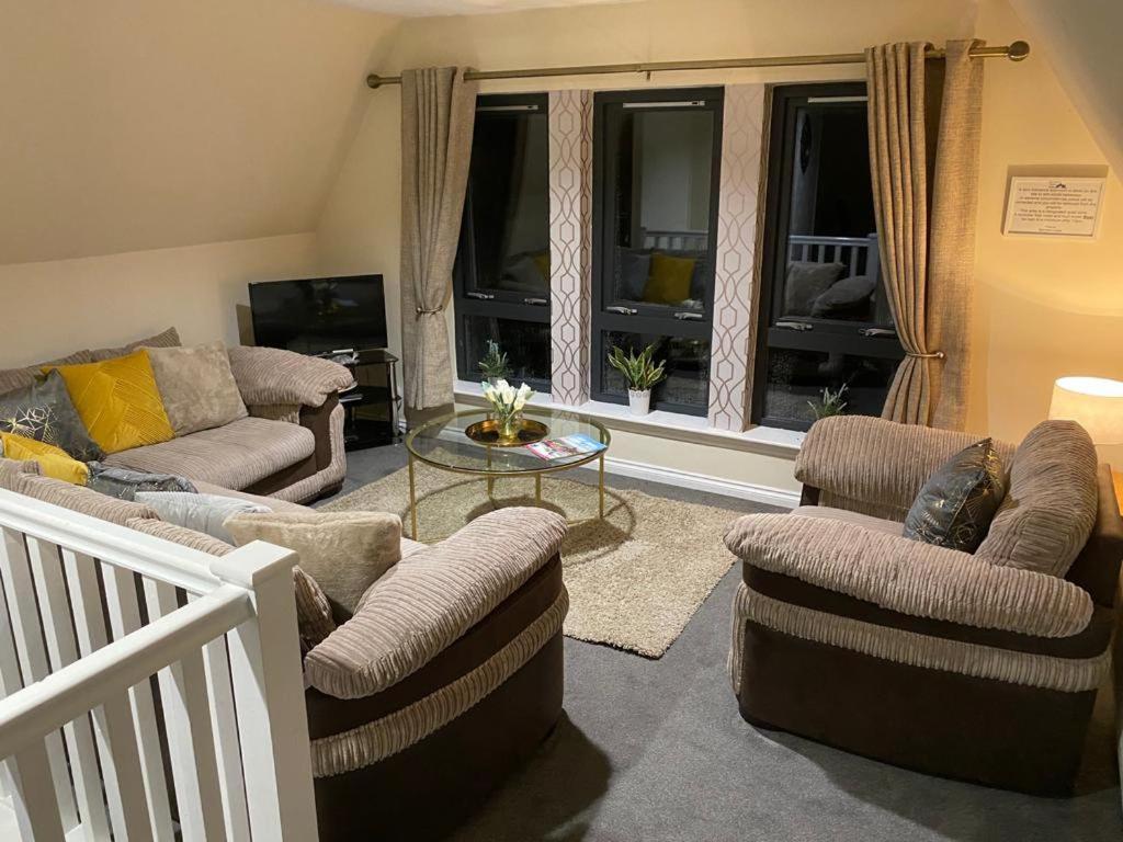Three Bed Lodge with Outdoor Hot tub (Dog Friendly) Capercaillie photo 1