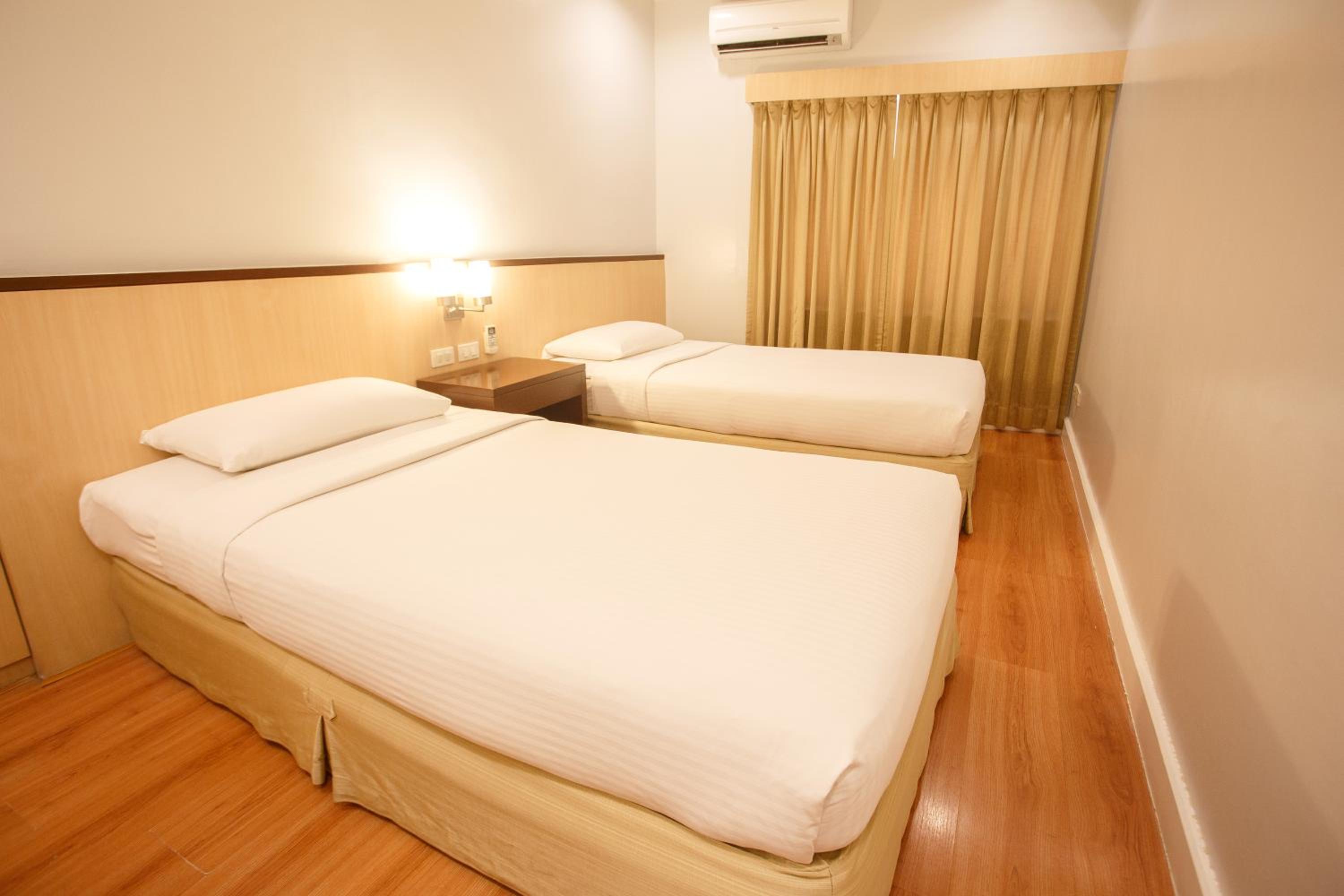 Three-Bedroom Suite - Photo 7