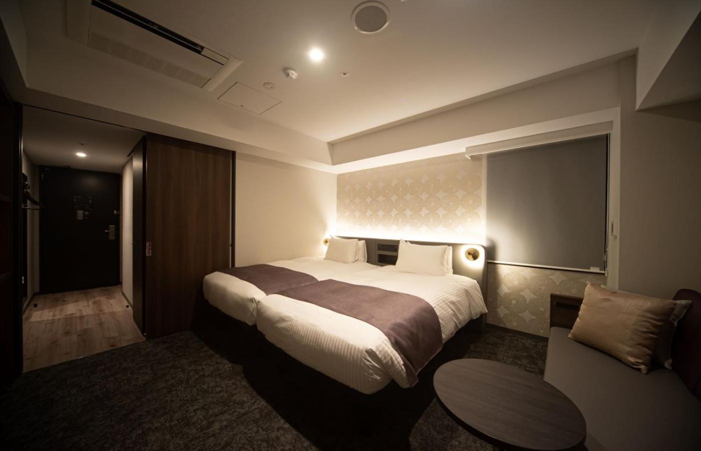 Hollywood Twin Room B