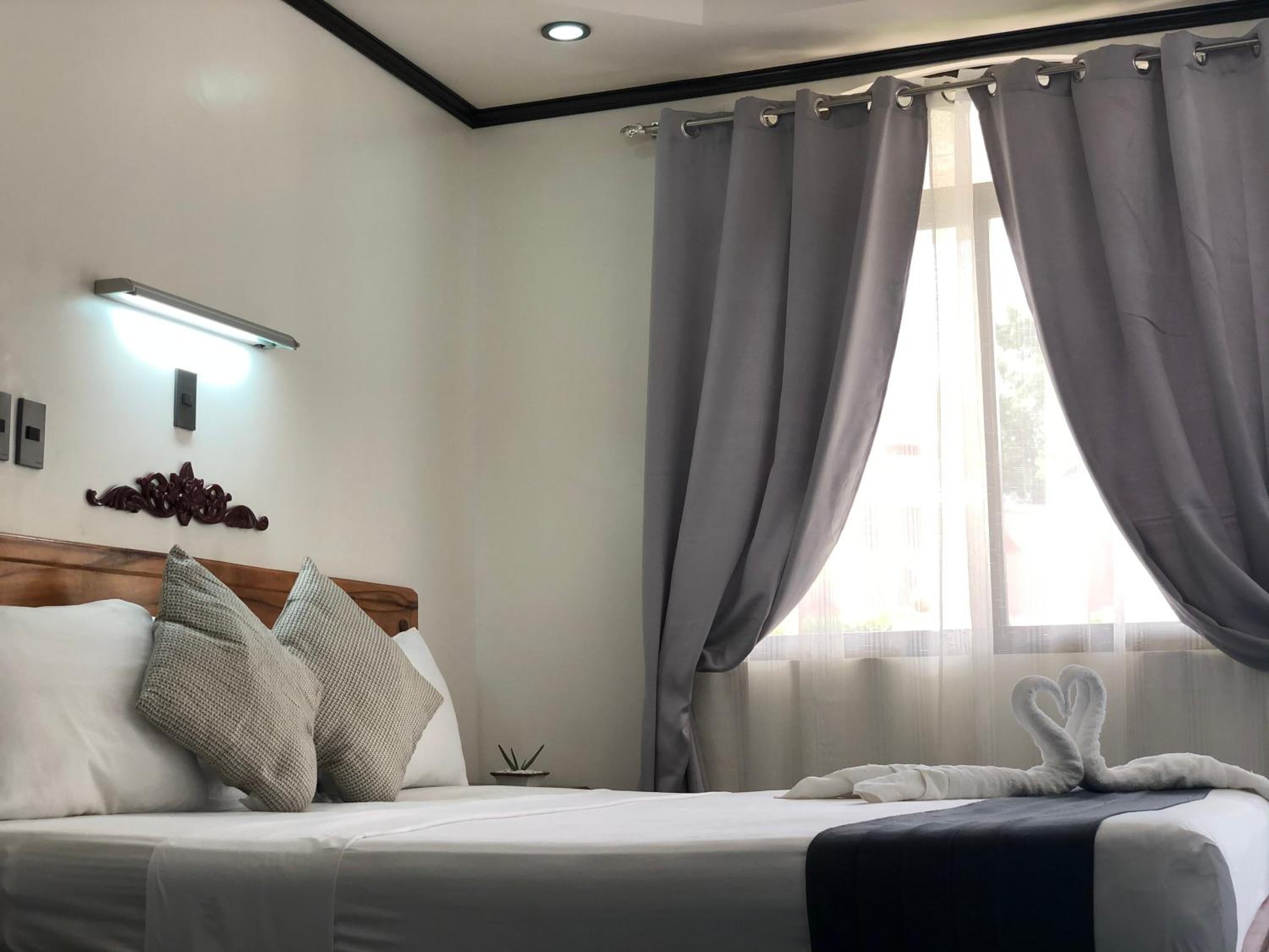 Superior Suite - Photo 6
