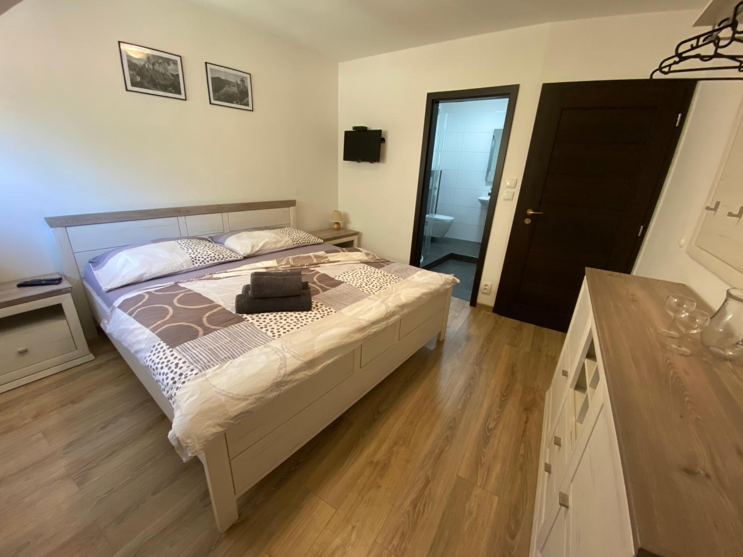 Double Room with Private Bathroom