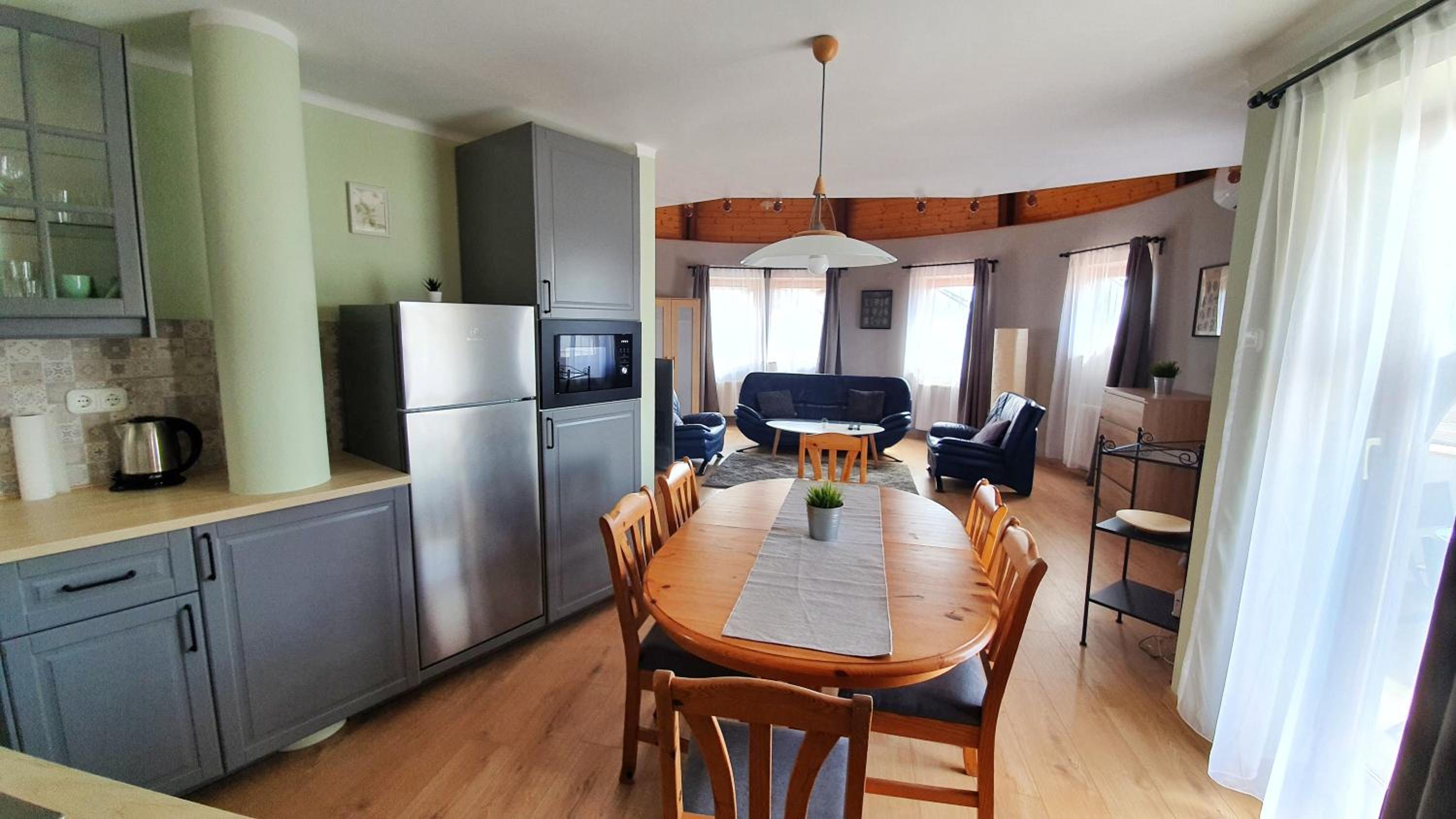 Apartment - Split Level - Photo 27