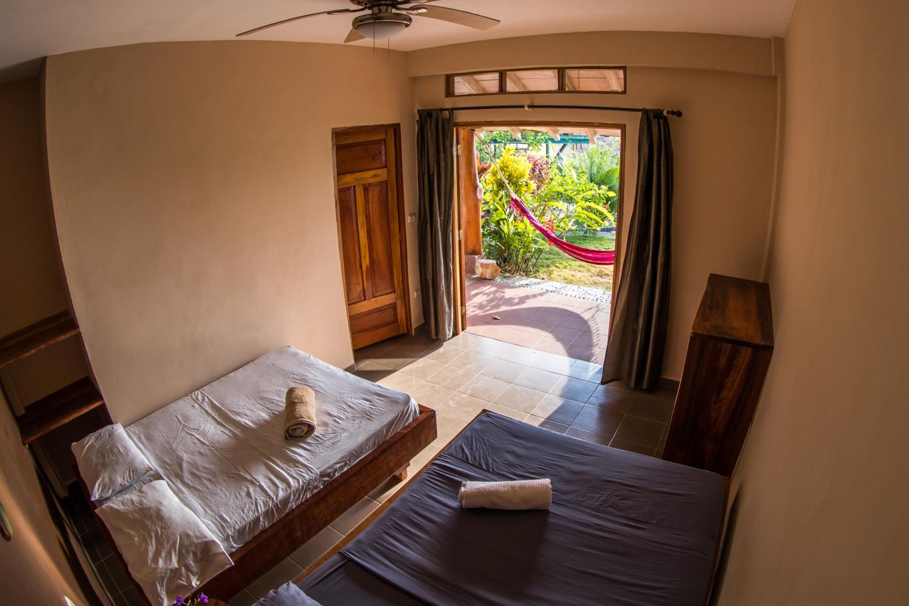 Family Room with Sea View photo 2