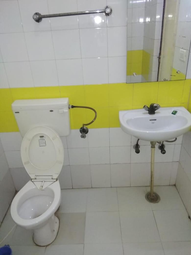 Budget Double Room - Photo 4