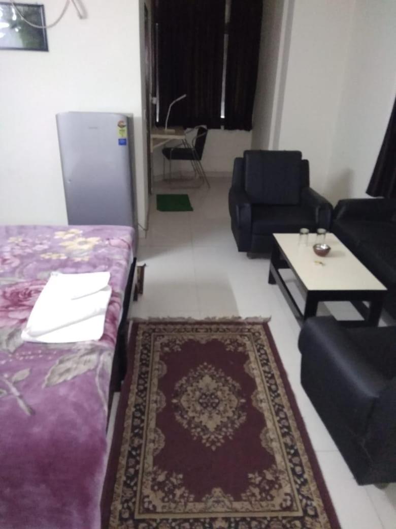 Budget Double Room - Photo 7