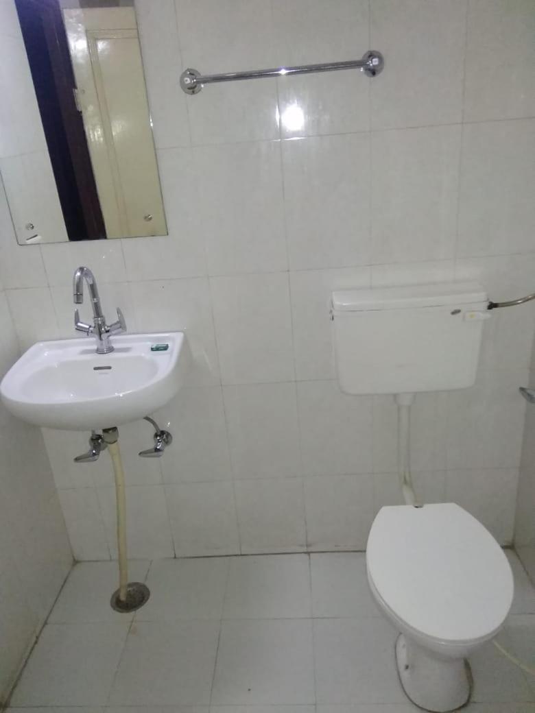 Budget Double Room - Photo 3