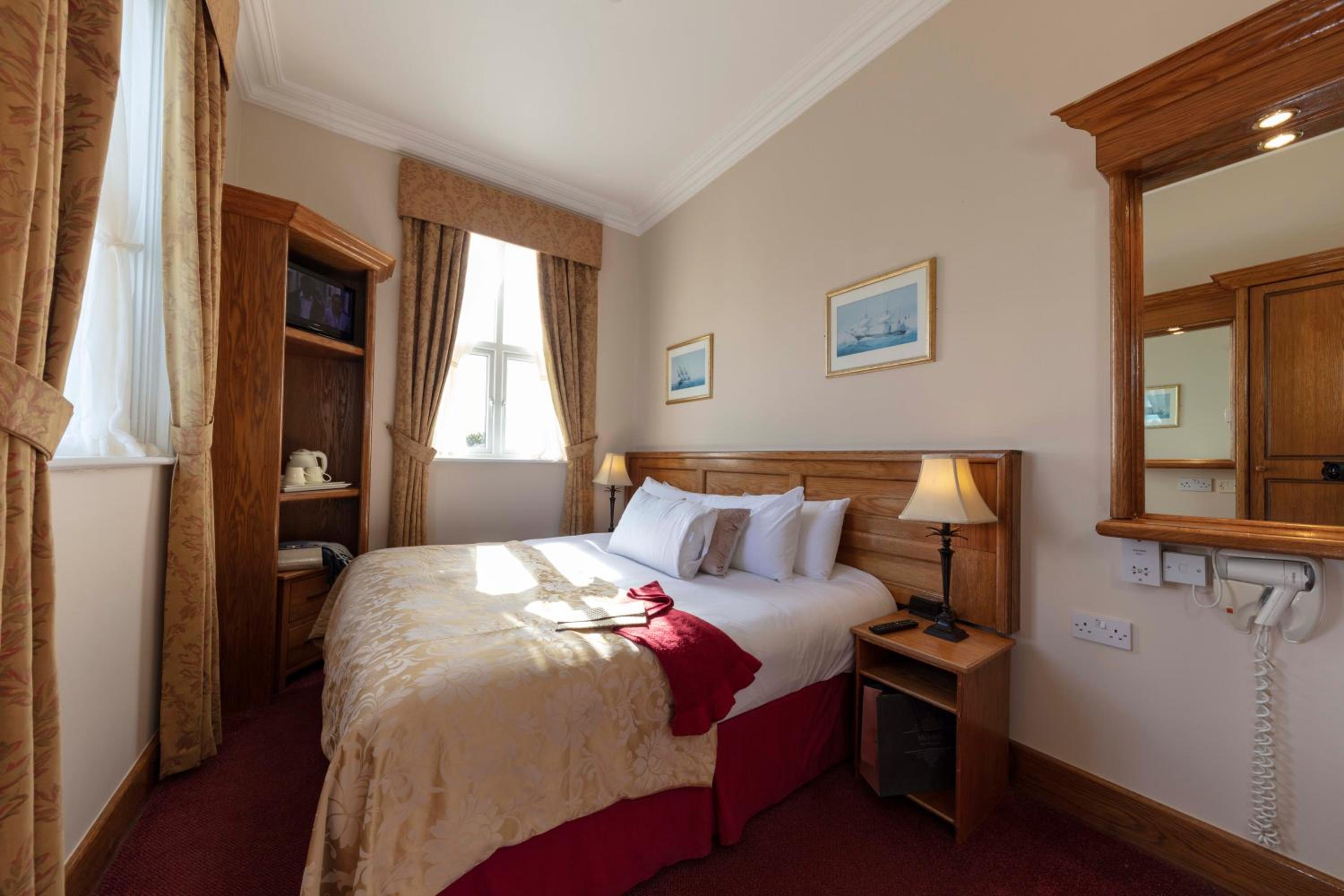 Double Room - Photo 1