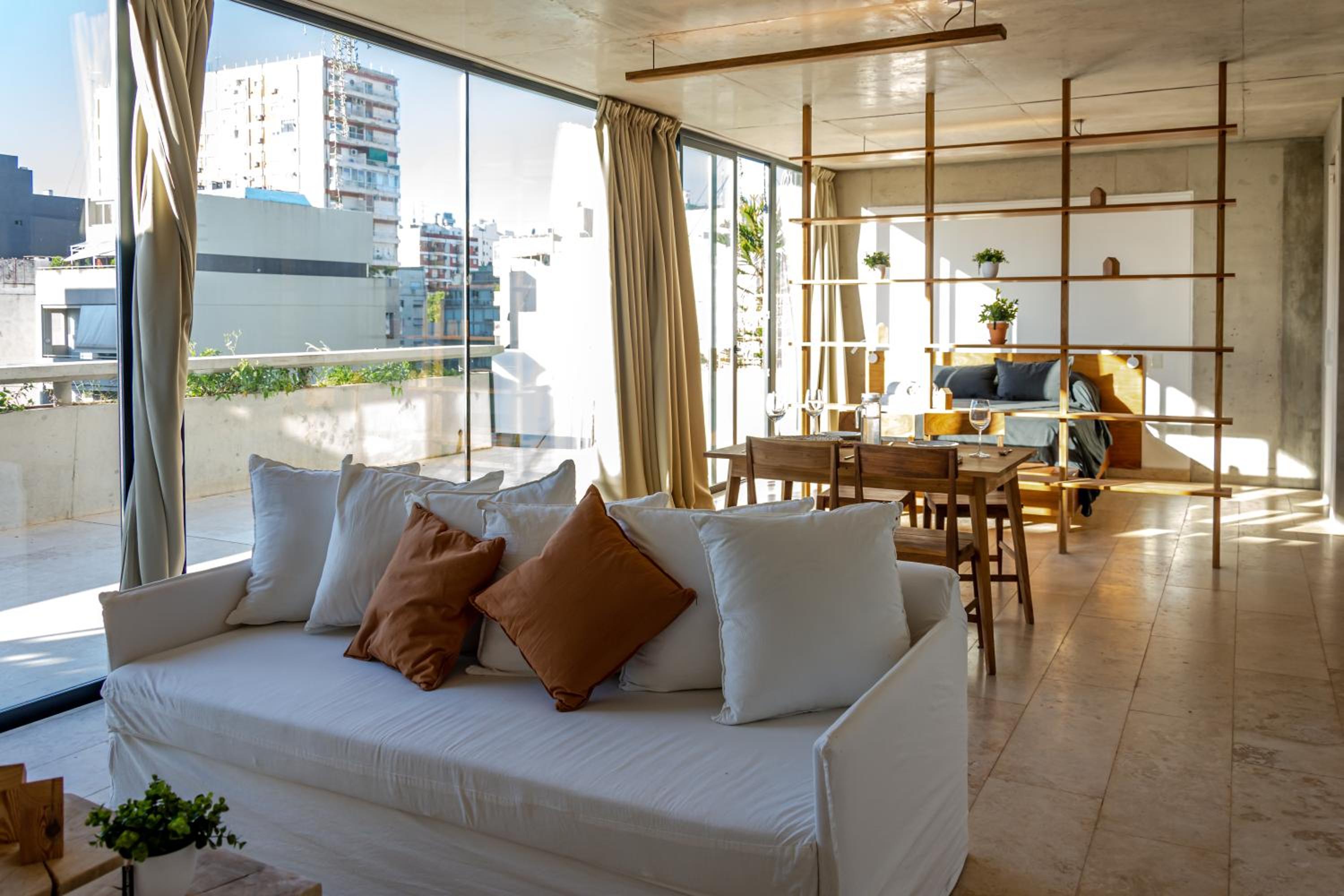 Deluxe Apartment