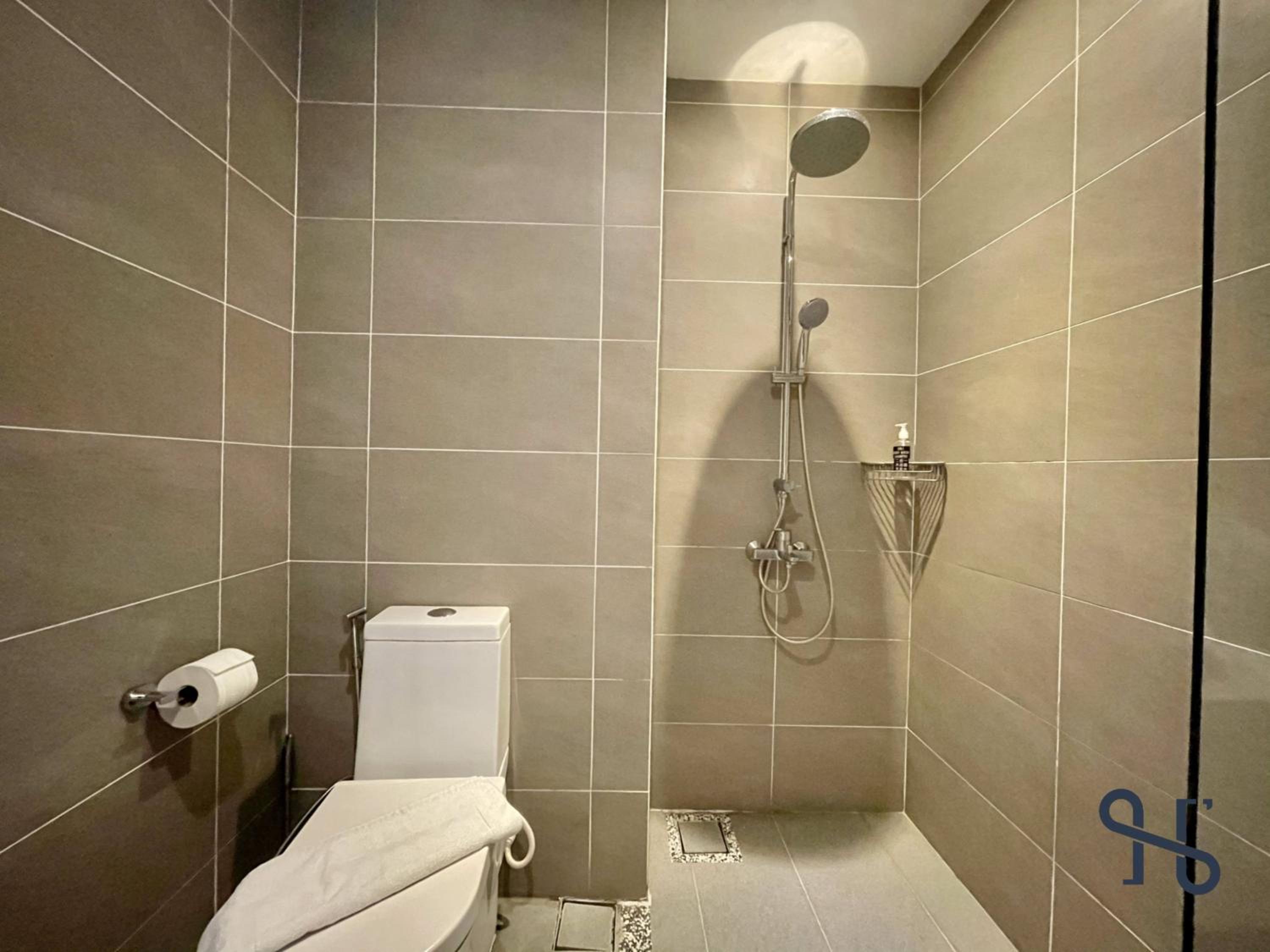 One-Bedroom Apartment - Photo 8