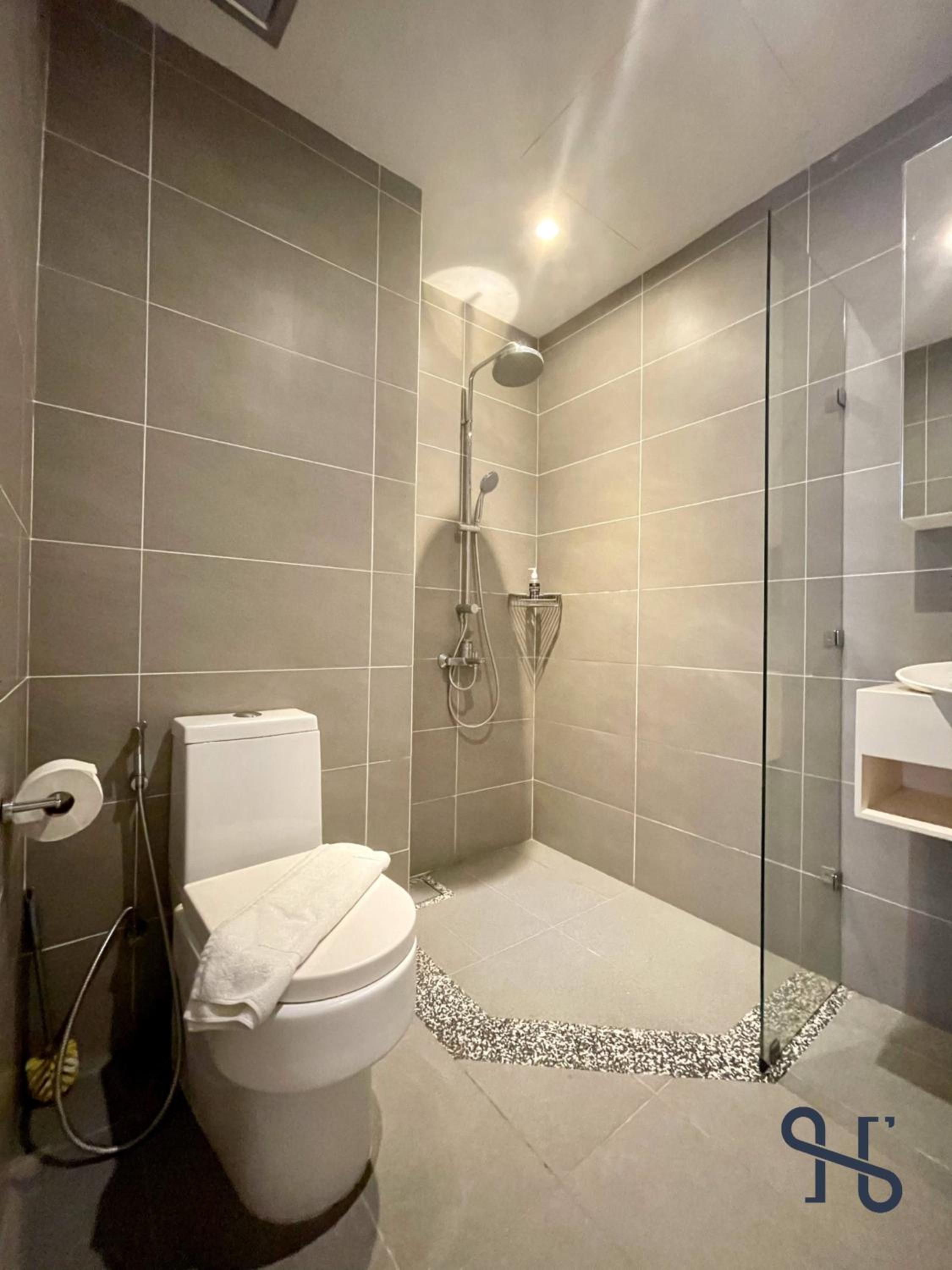 One-Bedroom Apartment - Photo 5