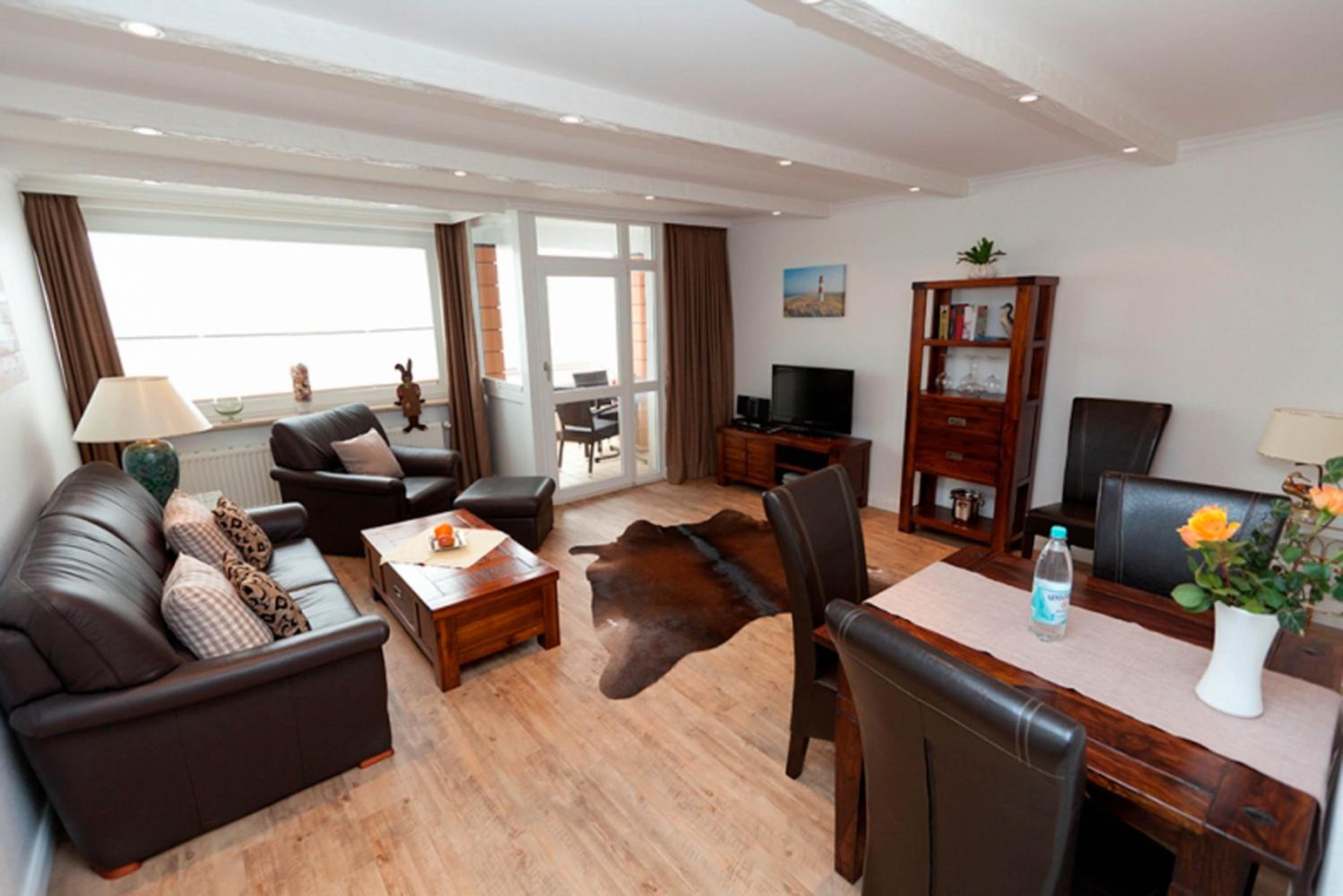 Apartment with Balcony