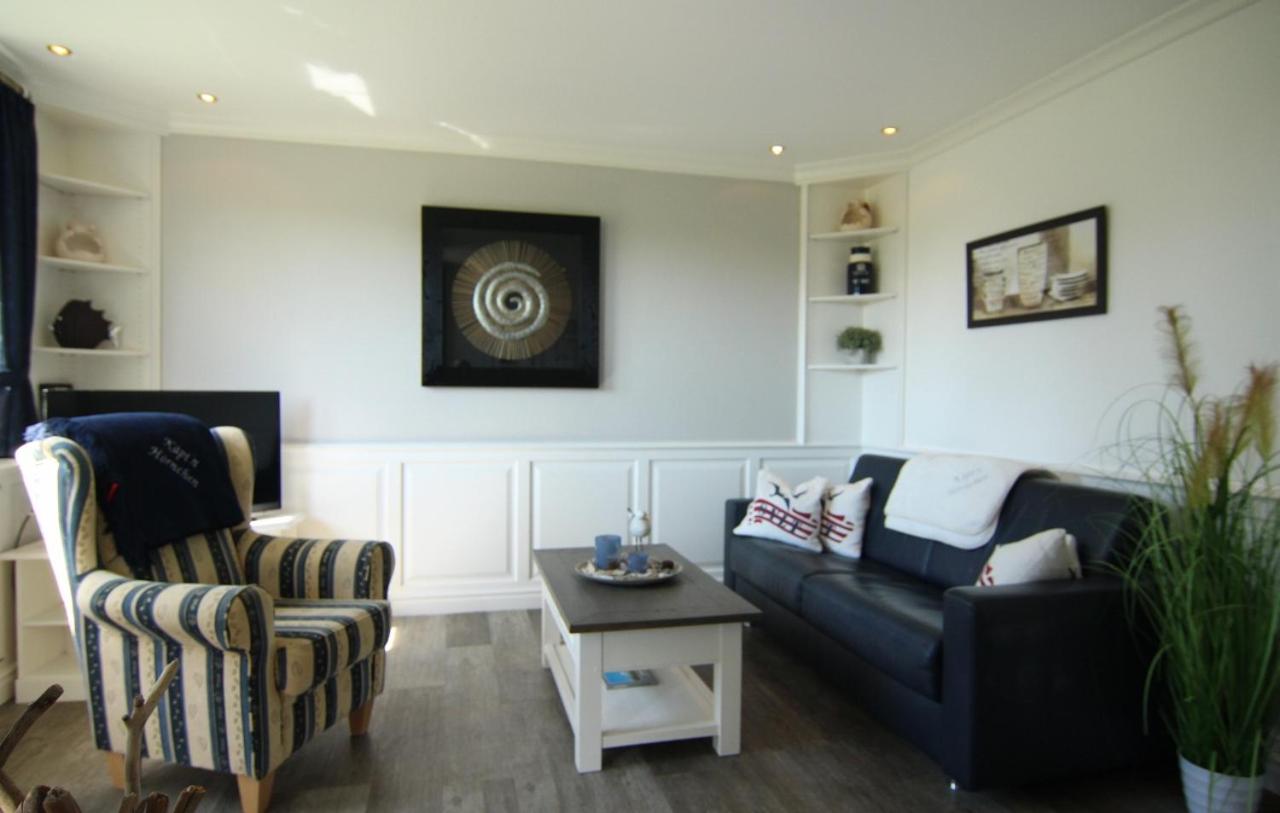 Apartment with Balcony - Photo 1
