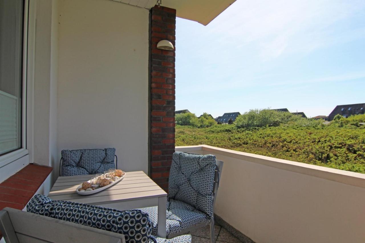 Apartment with Balcony - Photo 10