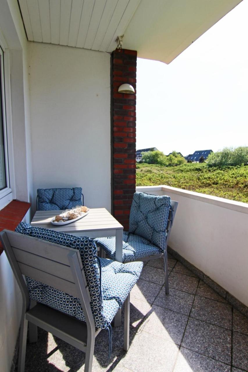 Apartment with Balcony - Photo 8
