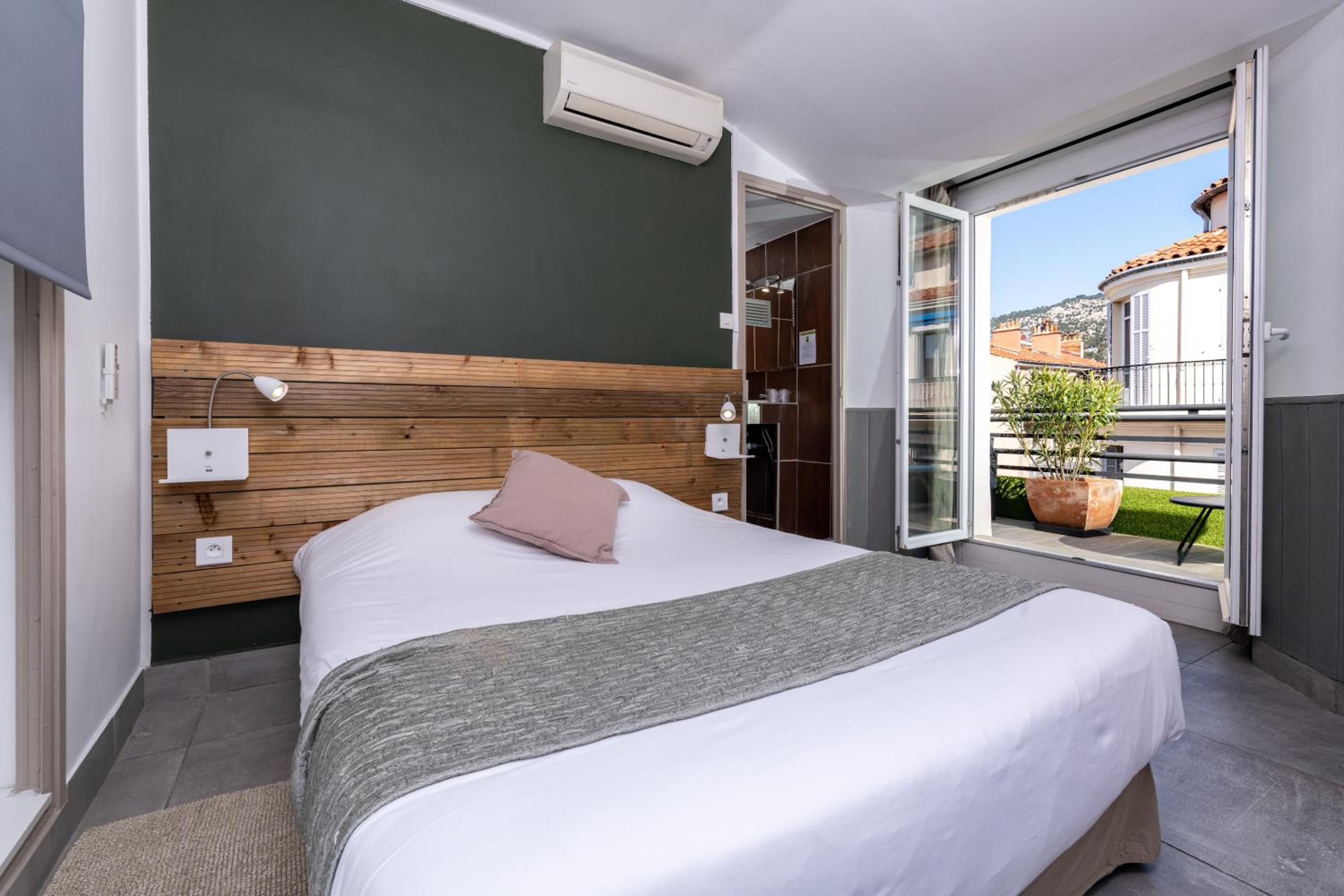 Double Room with Terrace - Photo 1