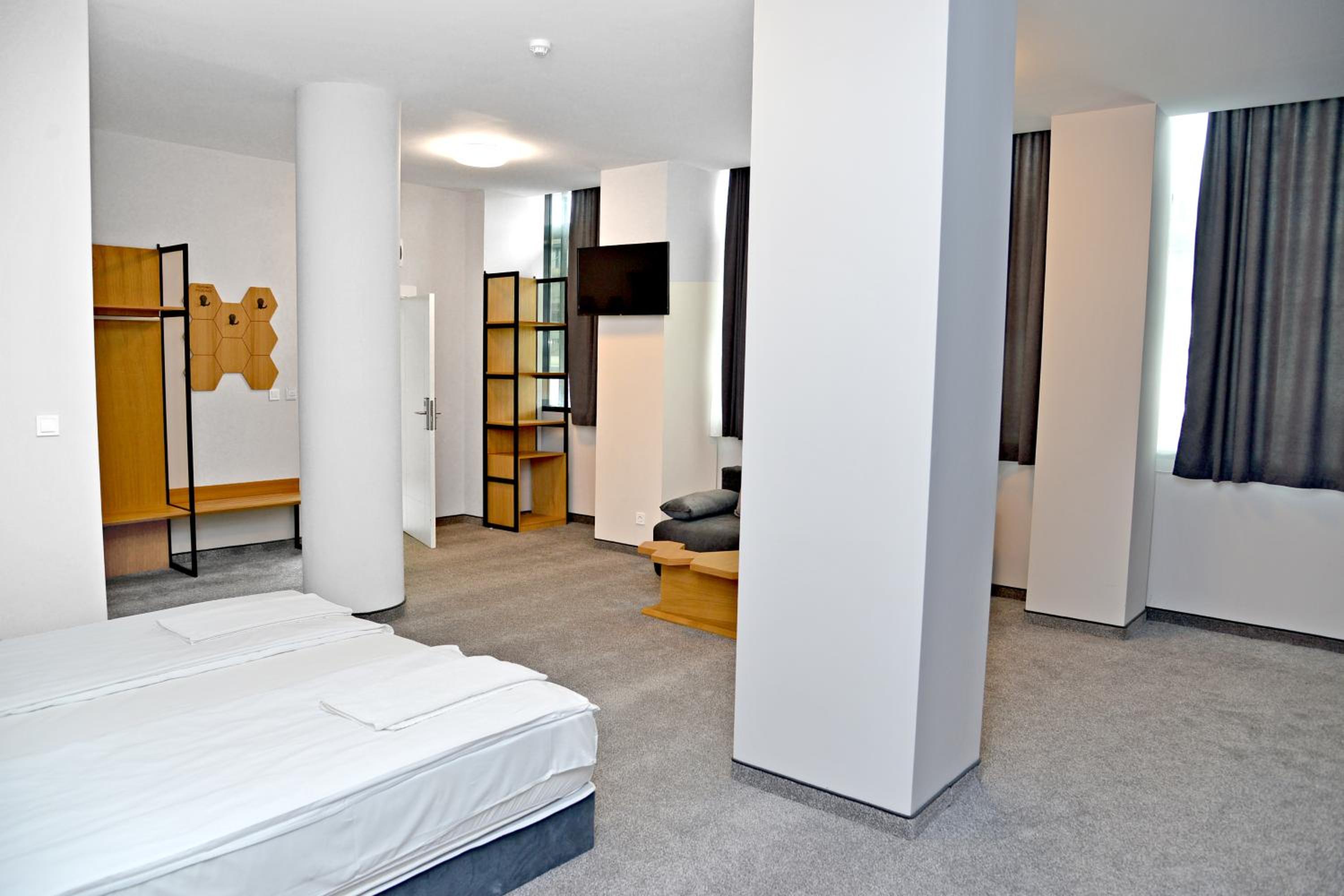 Deluxe Double Room - Photo 5