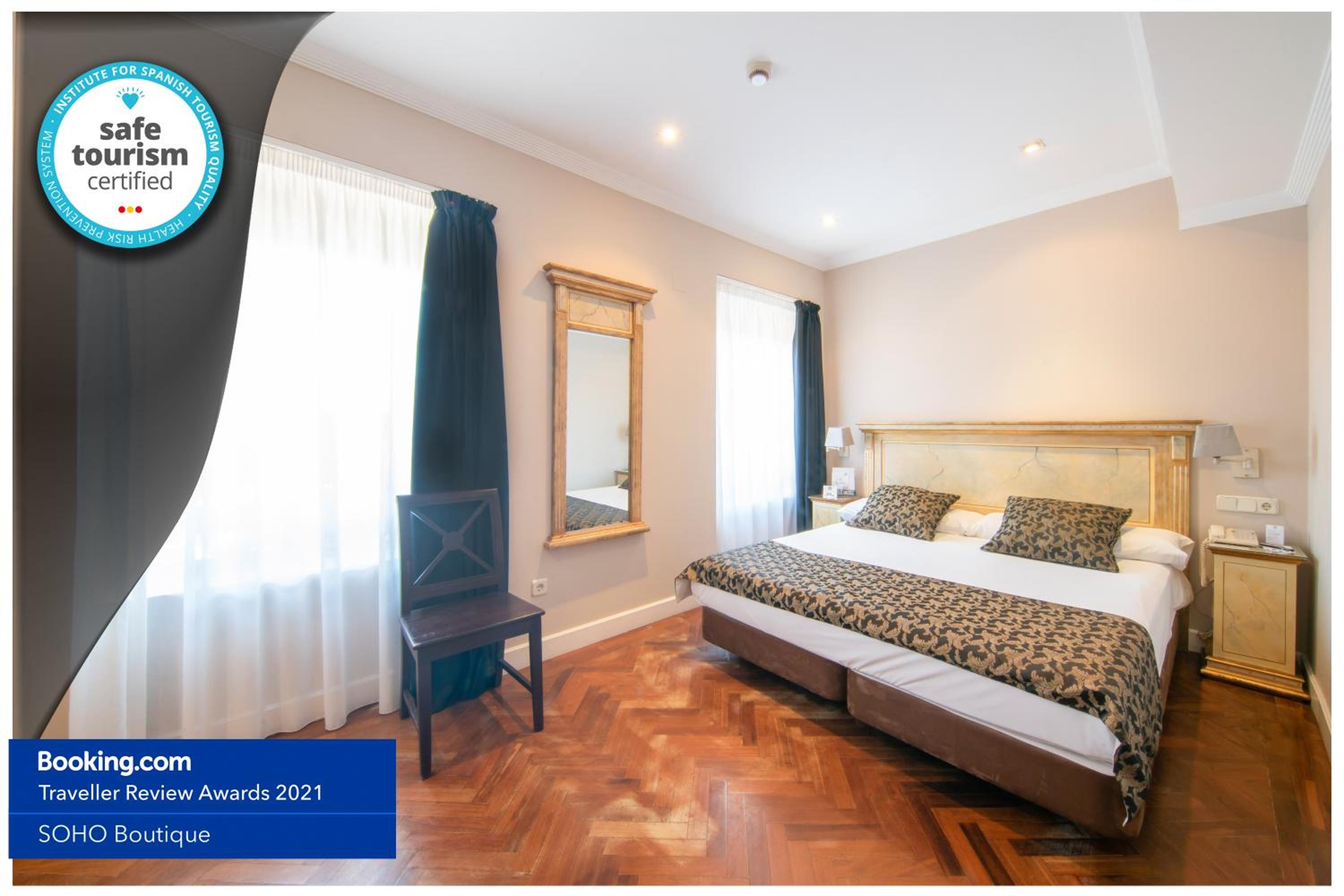 Double Room - Photo 11