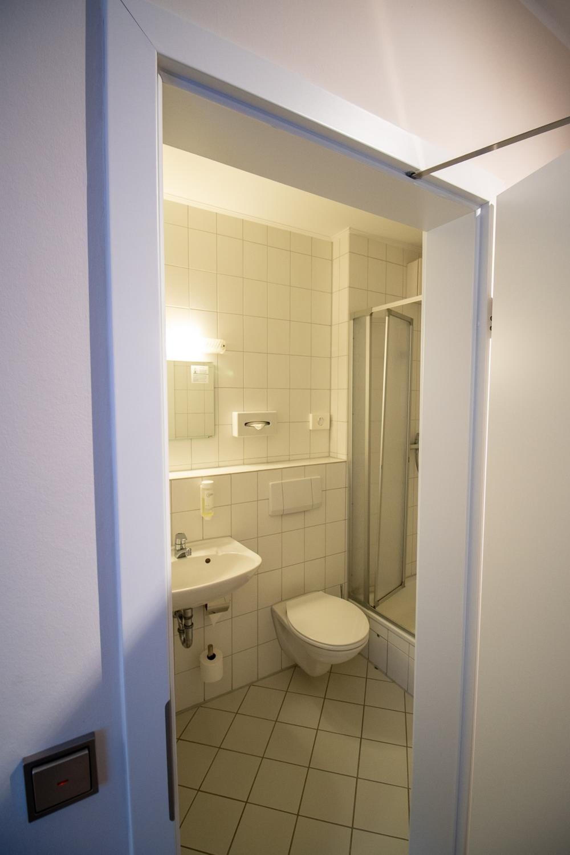 Single Room photo 2