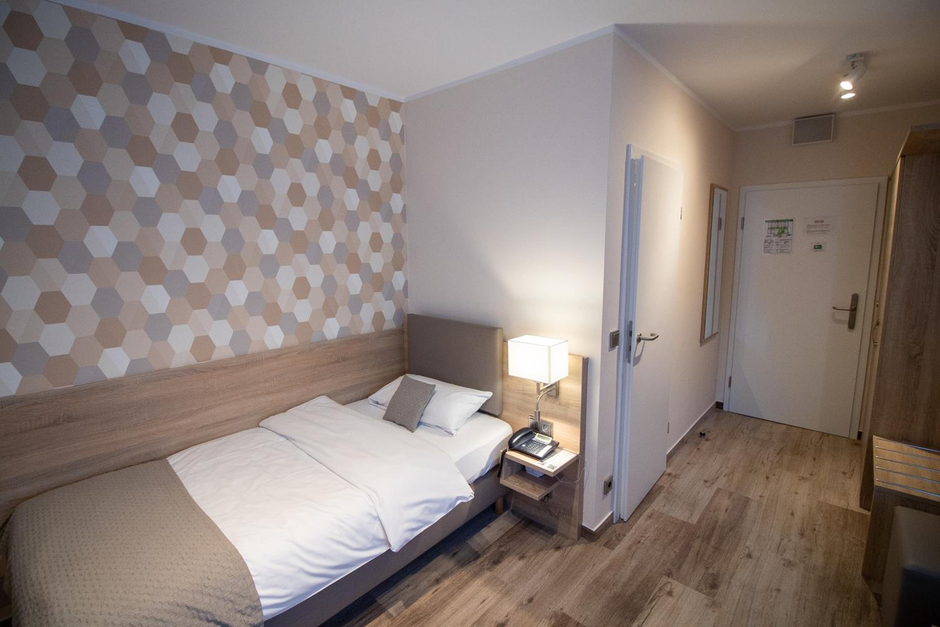 Single Room photo 1