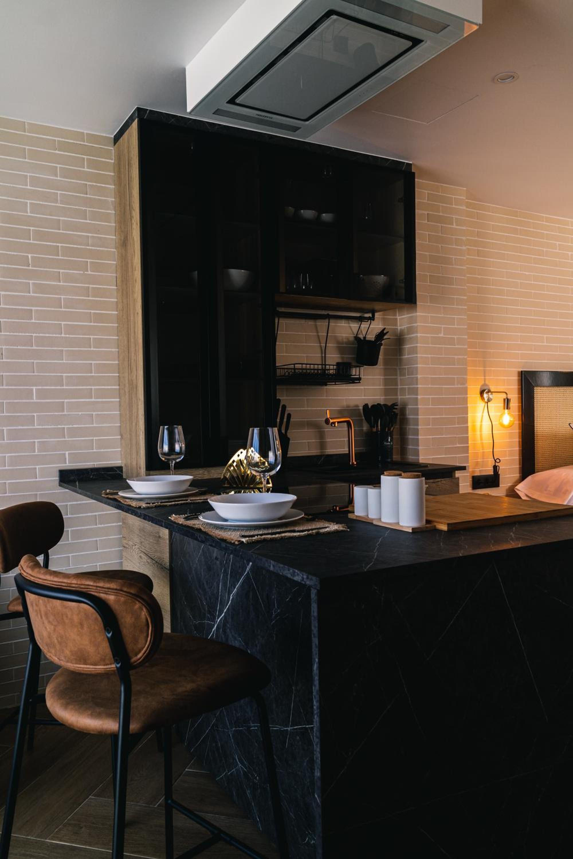Apartment with Terrace - Photo 9