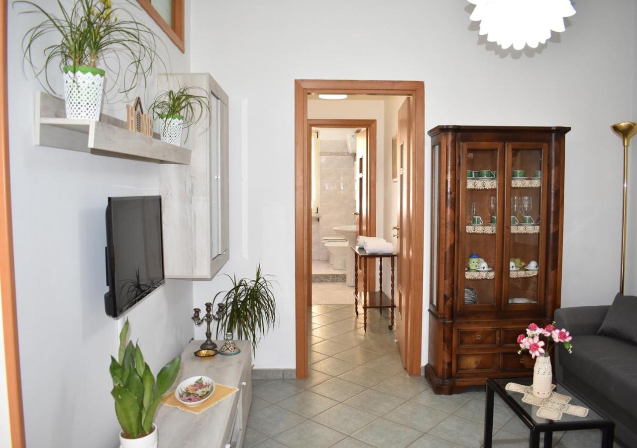 Apartment with Garden View