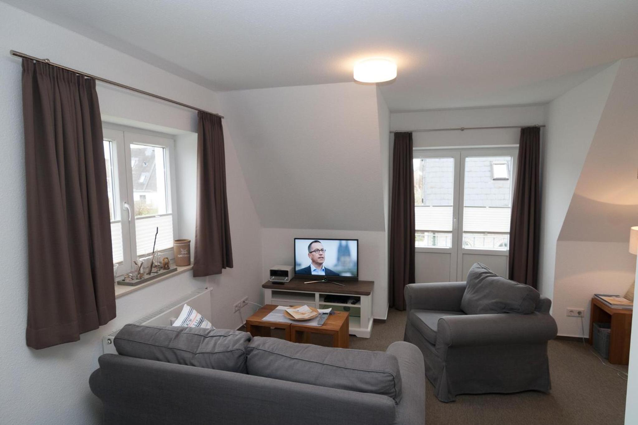 Apartment with Terrace photo 2