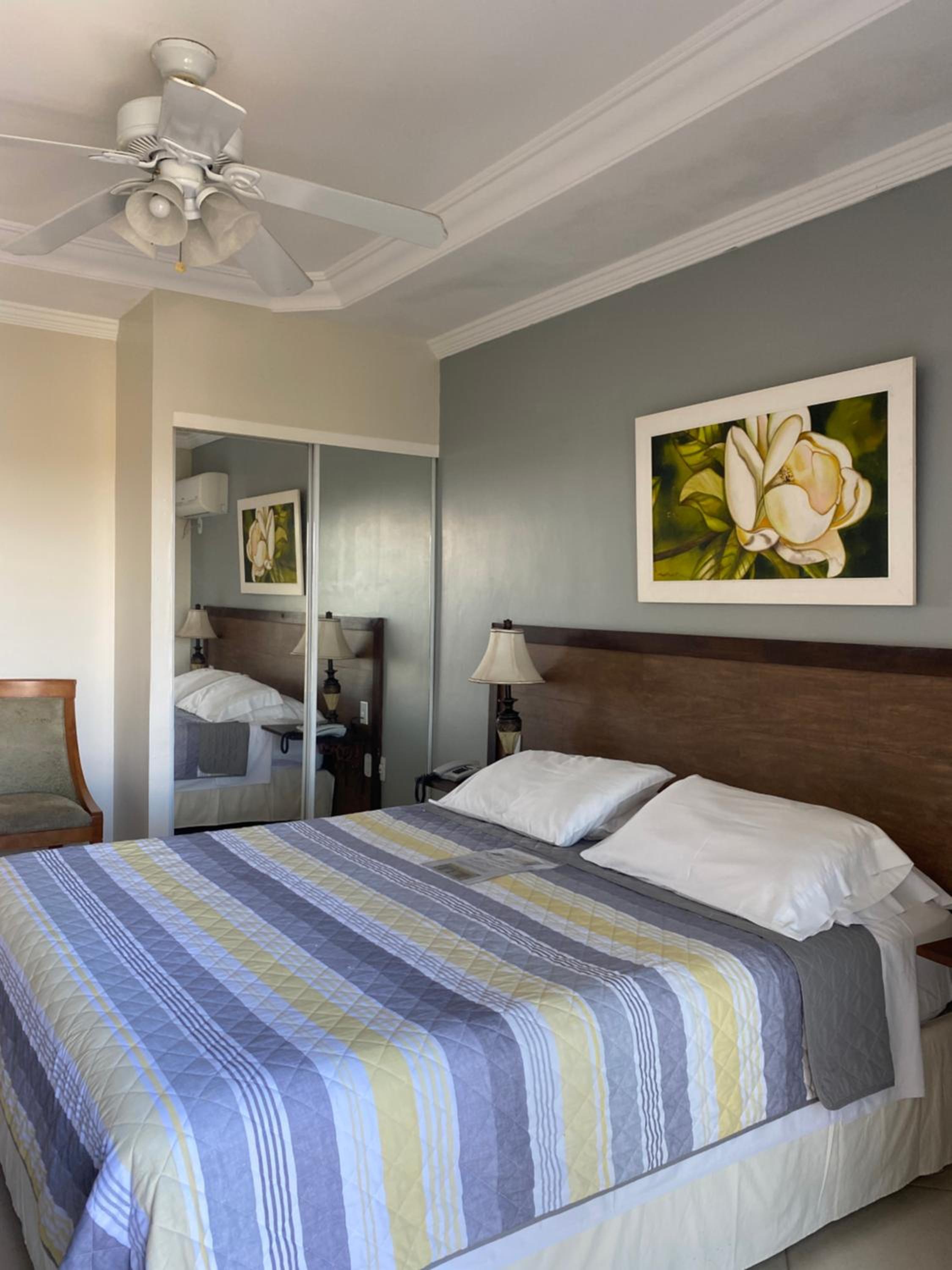 Deluxe Double Room with Balcony and Sea View photo 2