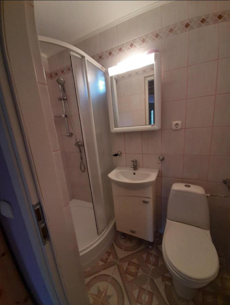 Apartment - Split Level - Photo 2