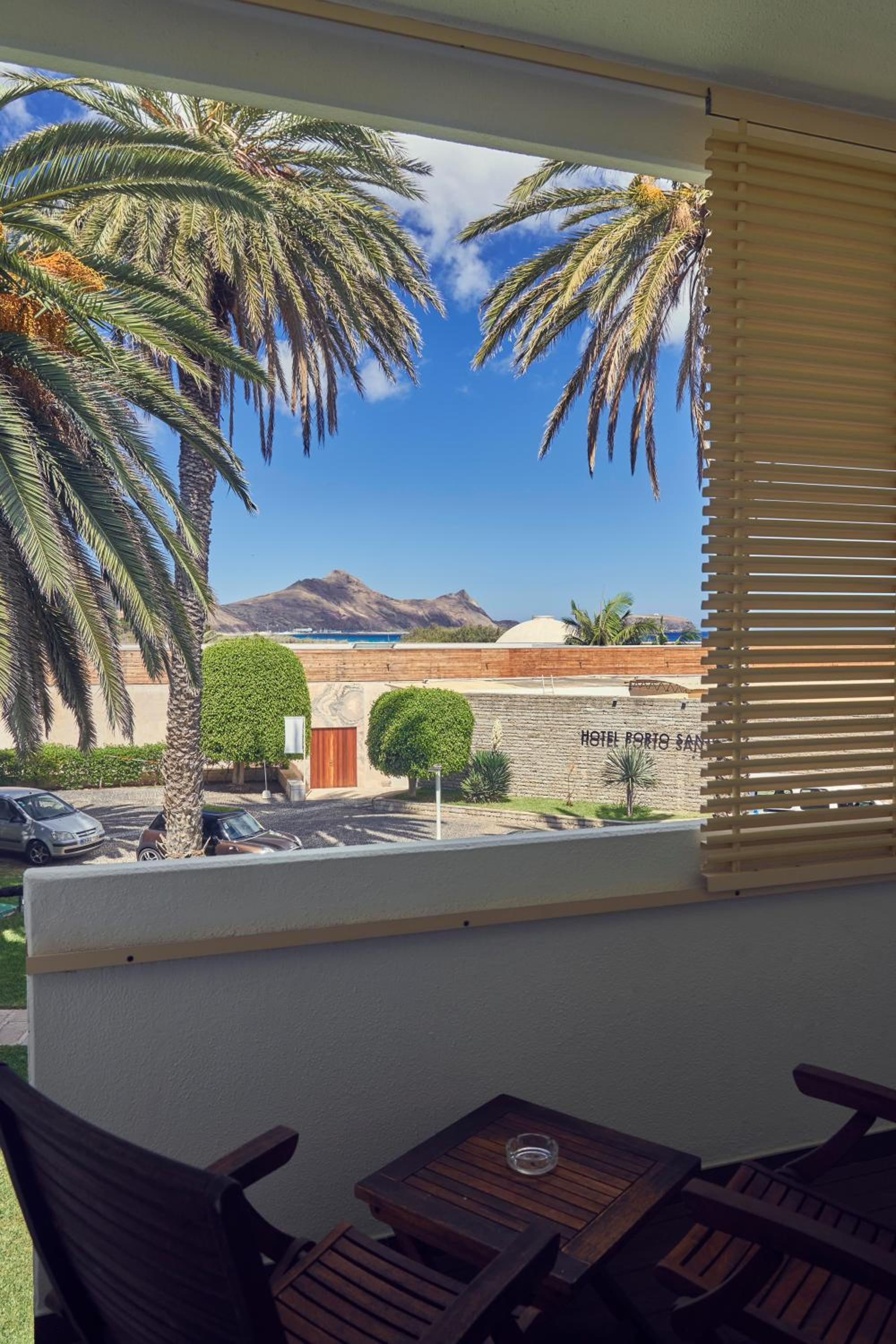 Twin Room with Balcony - Photo 7