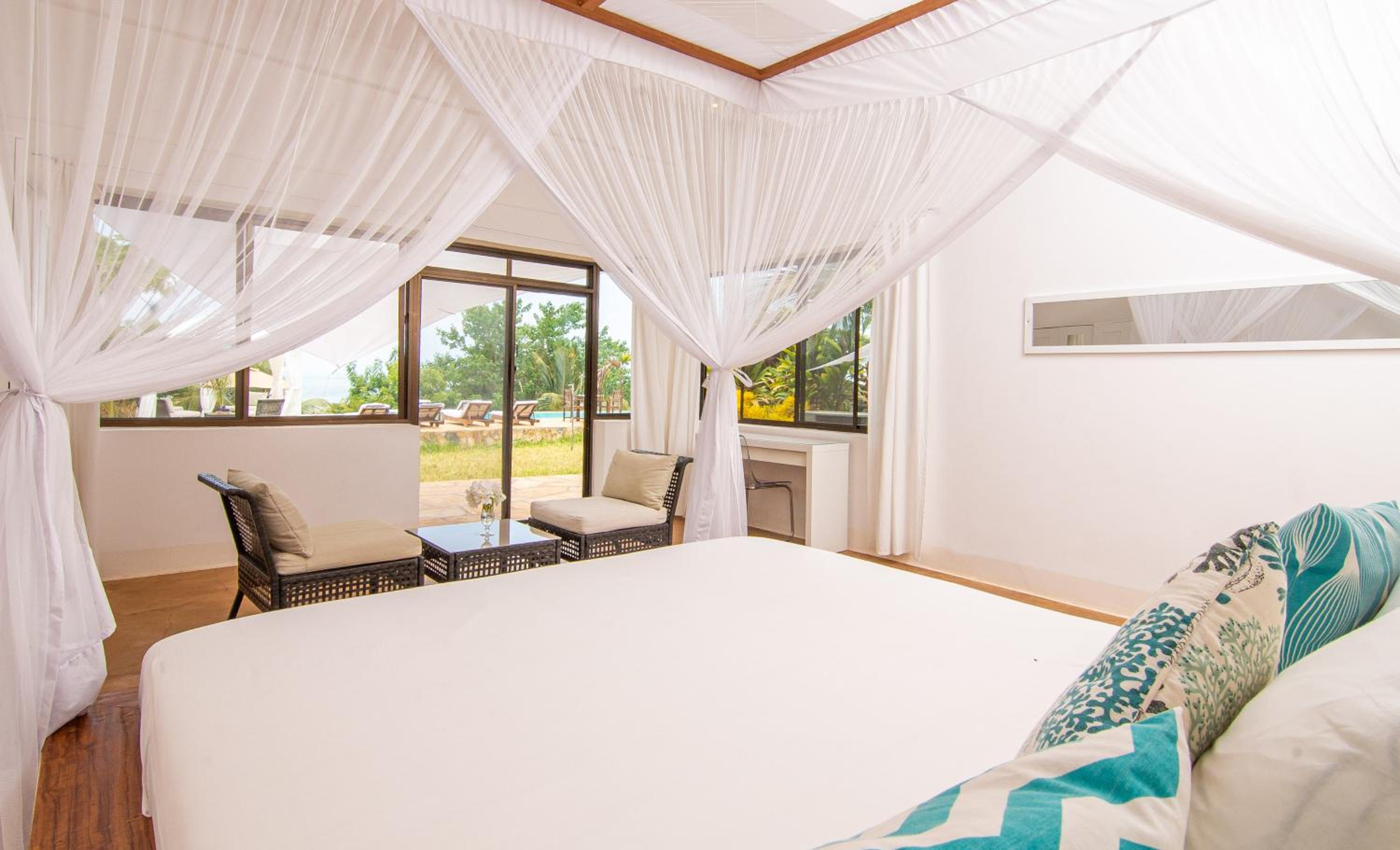 Villa photo 2