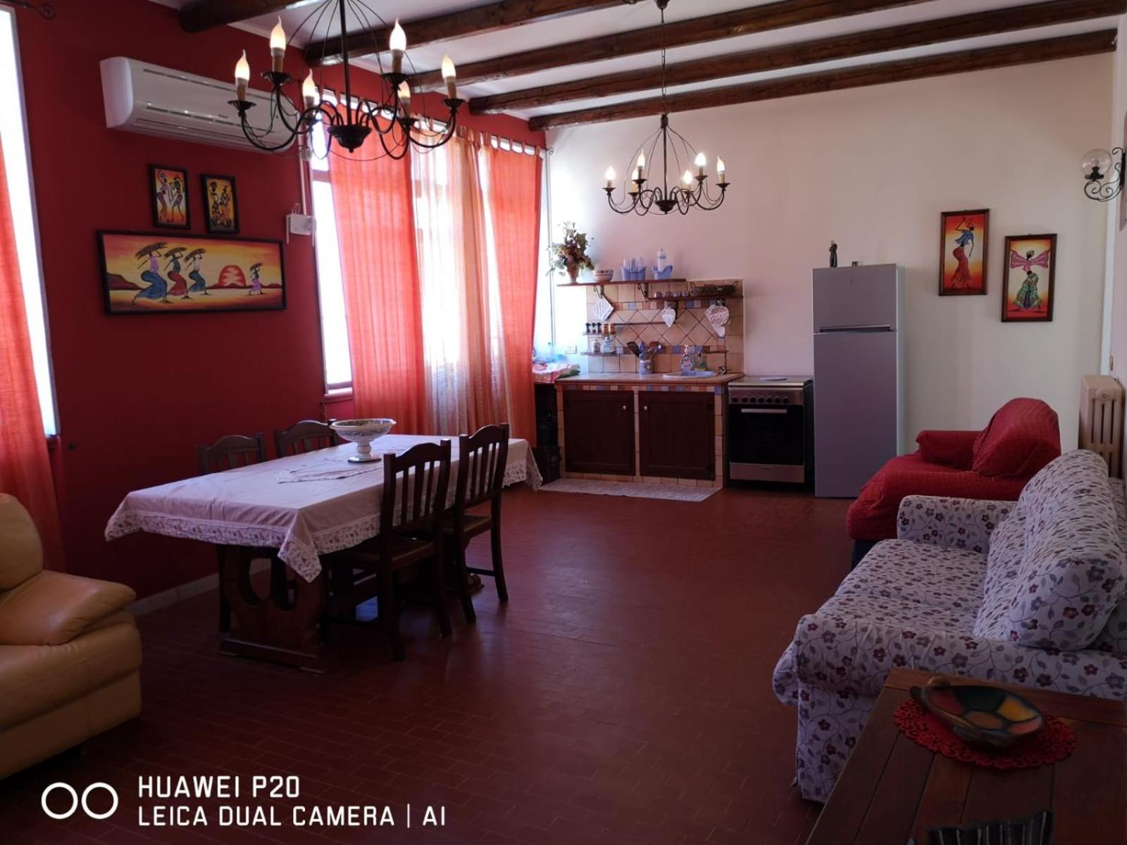 One-Bedroom Apartment - Photo 7