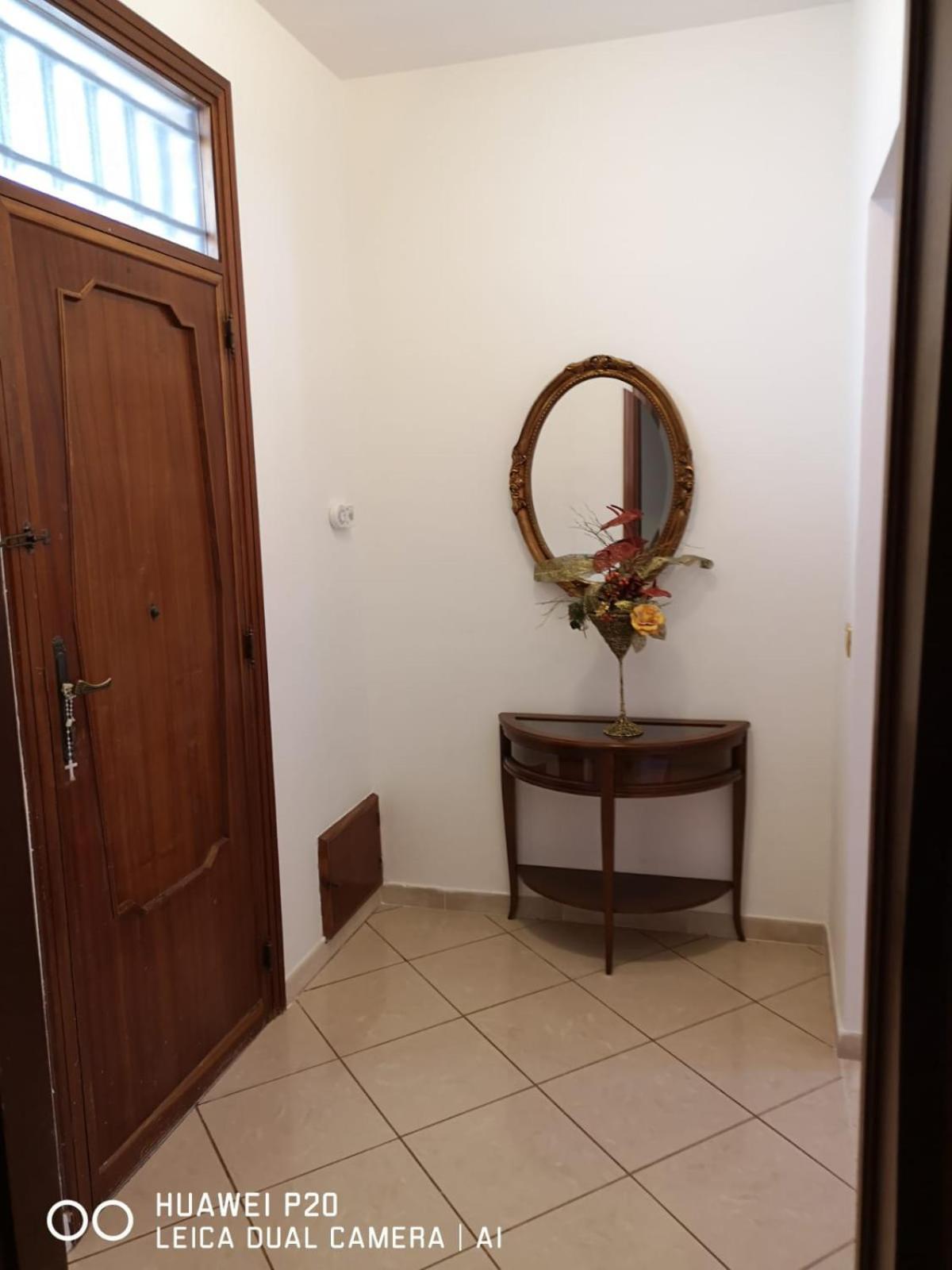 One-Bedroom Apartment - Photo 3
