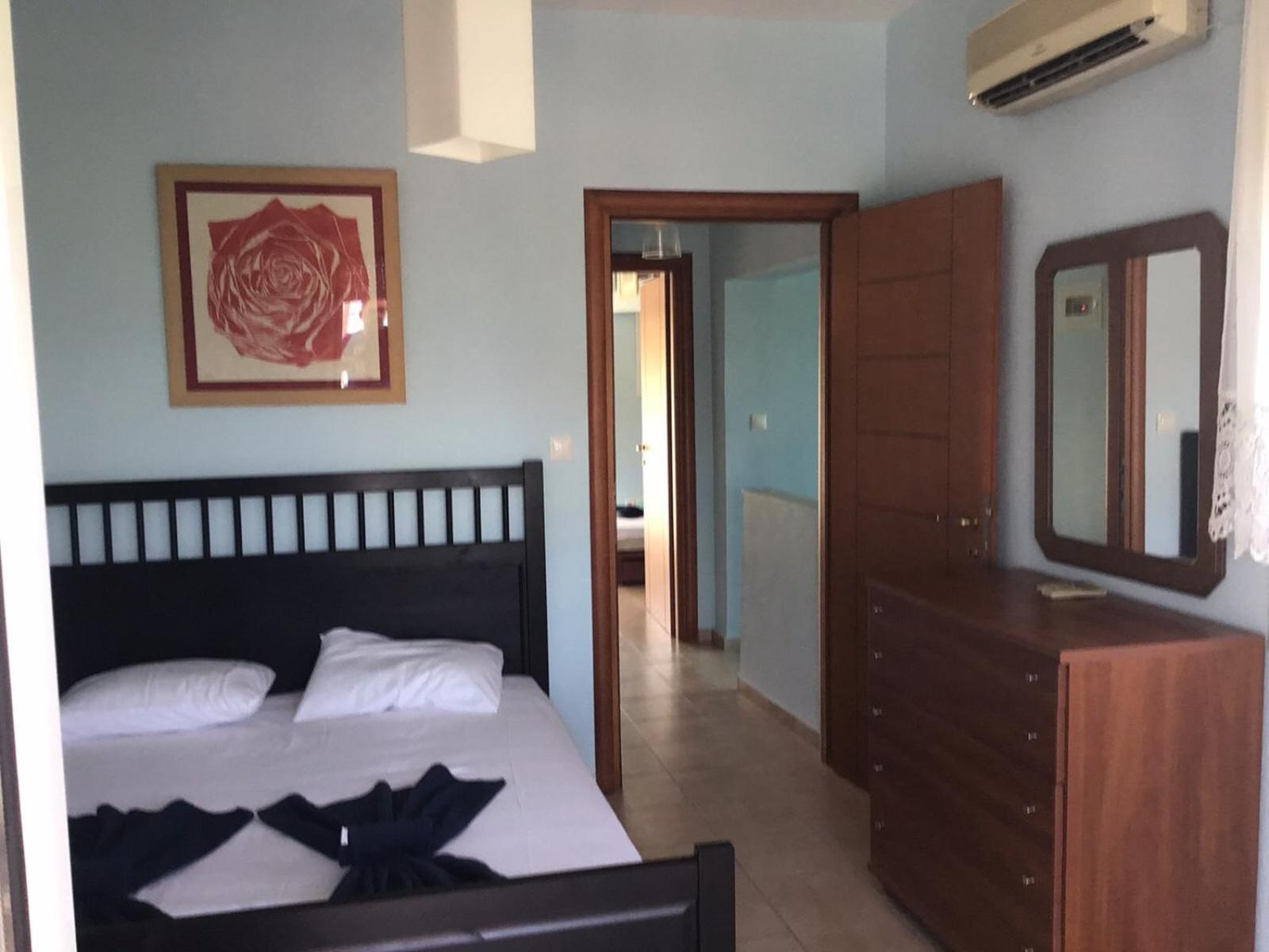 Three-Bedroom Villa photo 3