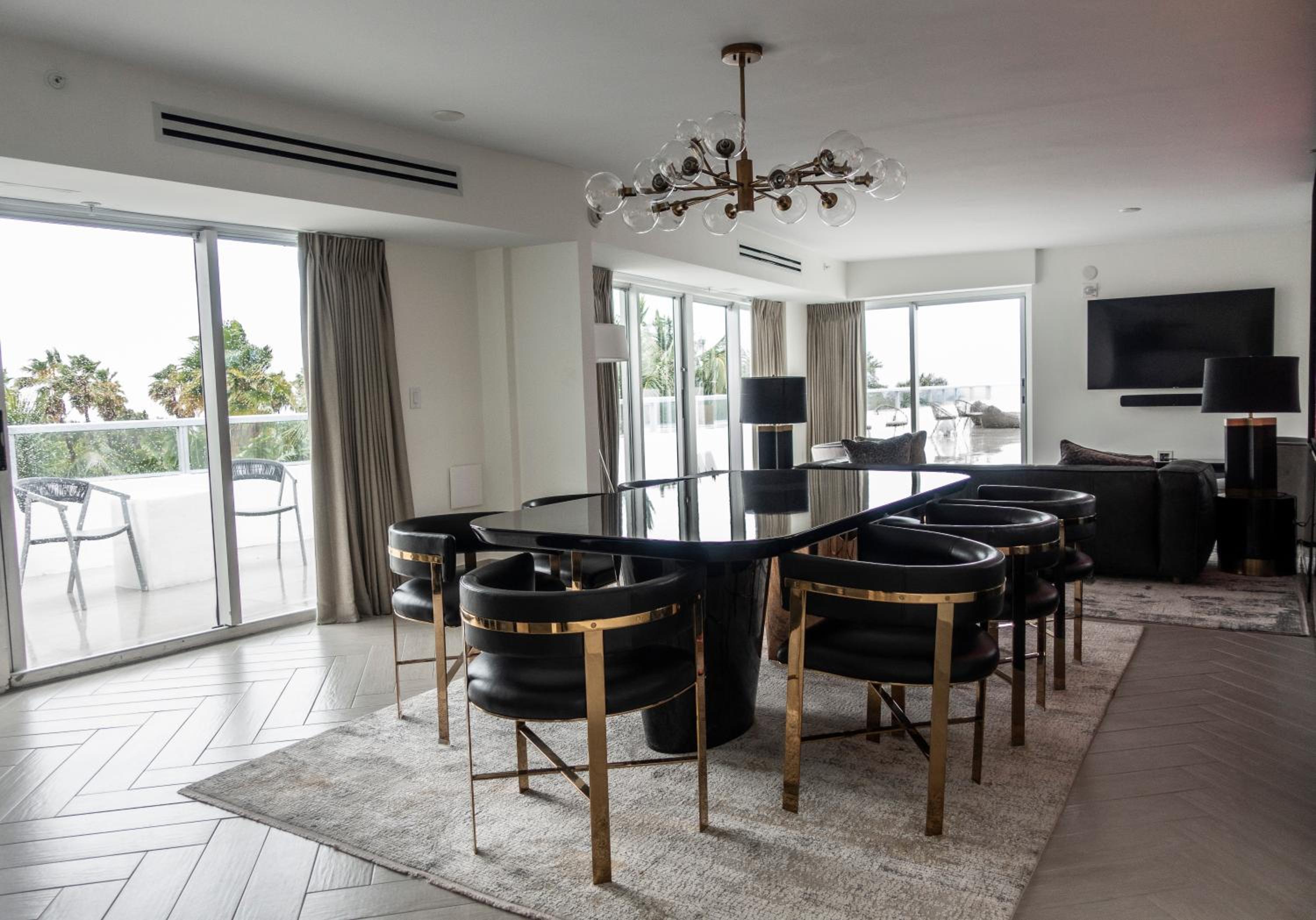 Sagamore Penthouse East