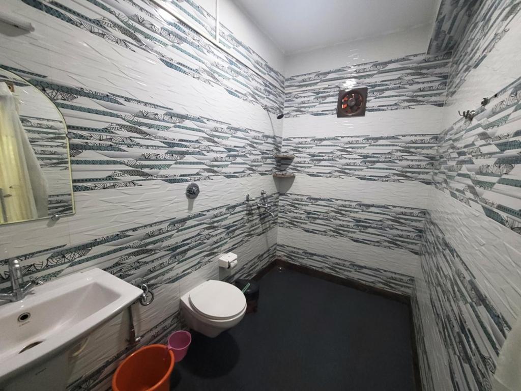 Deluxe Room (2 Adults + 1 Child) photo 2