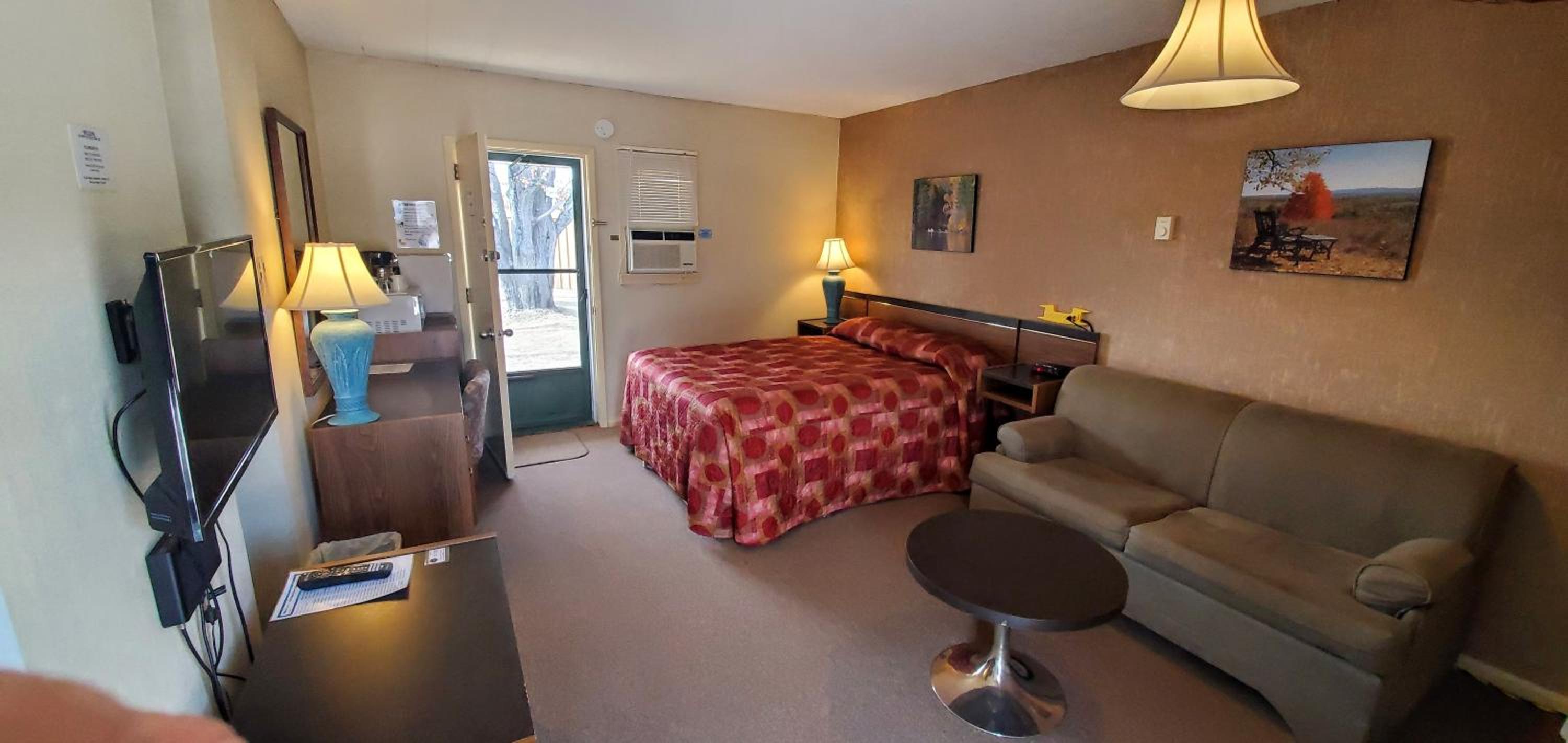 Deluxe Queen Room - Photo 4