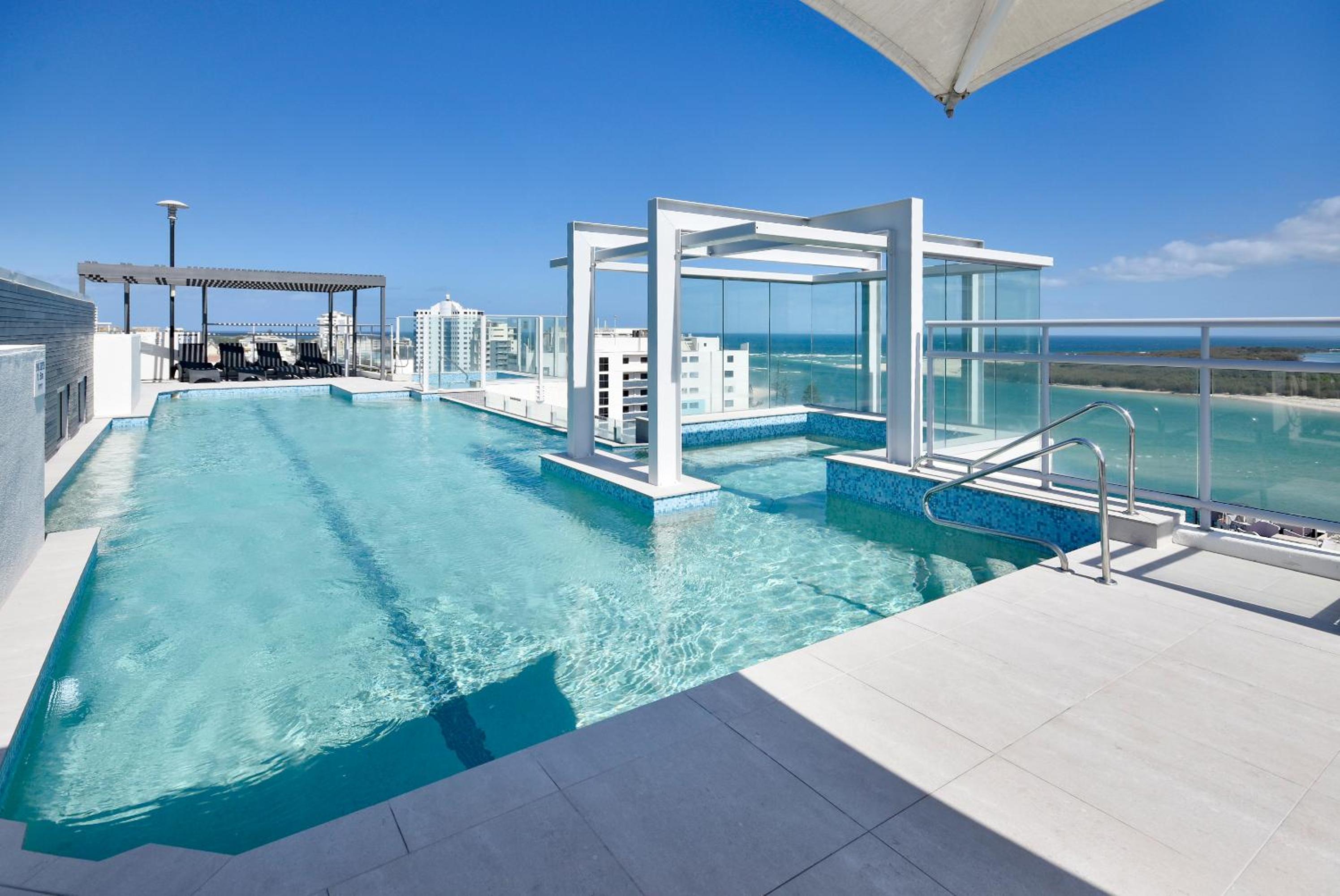 2 Bedroom with Water View - Photo 2