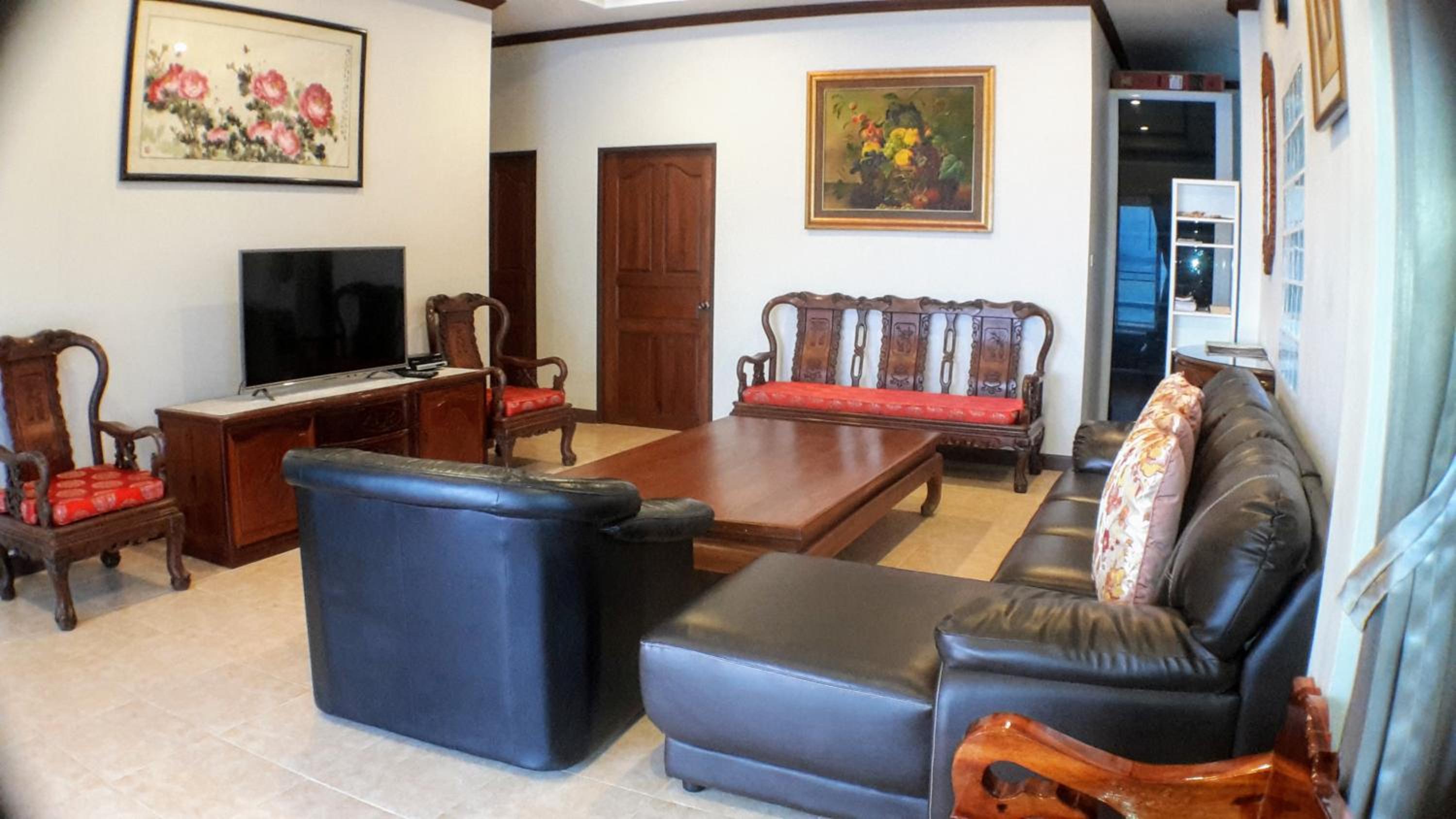 Three-Bedroom House - Photo 1