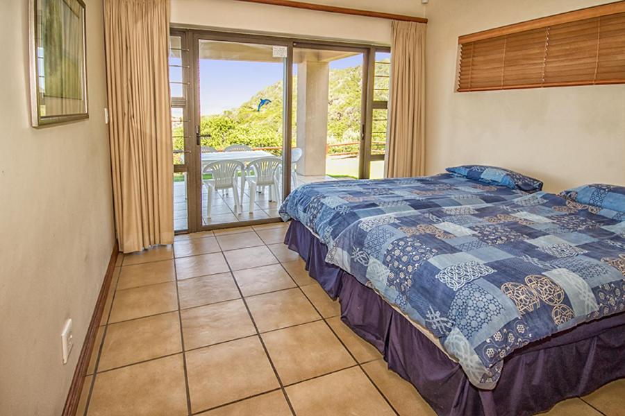 Four-Bedroom House photo 1