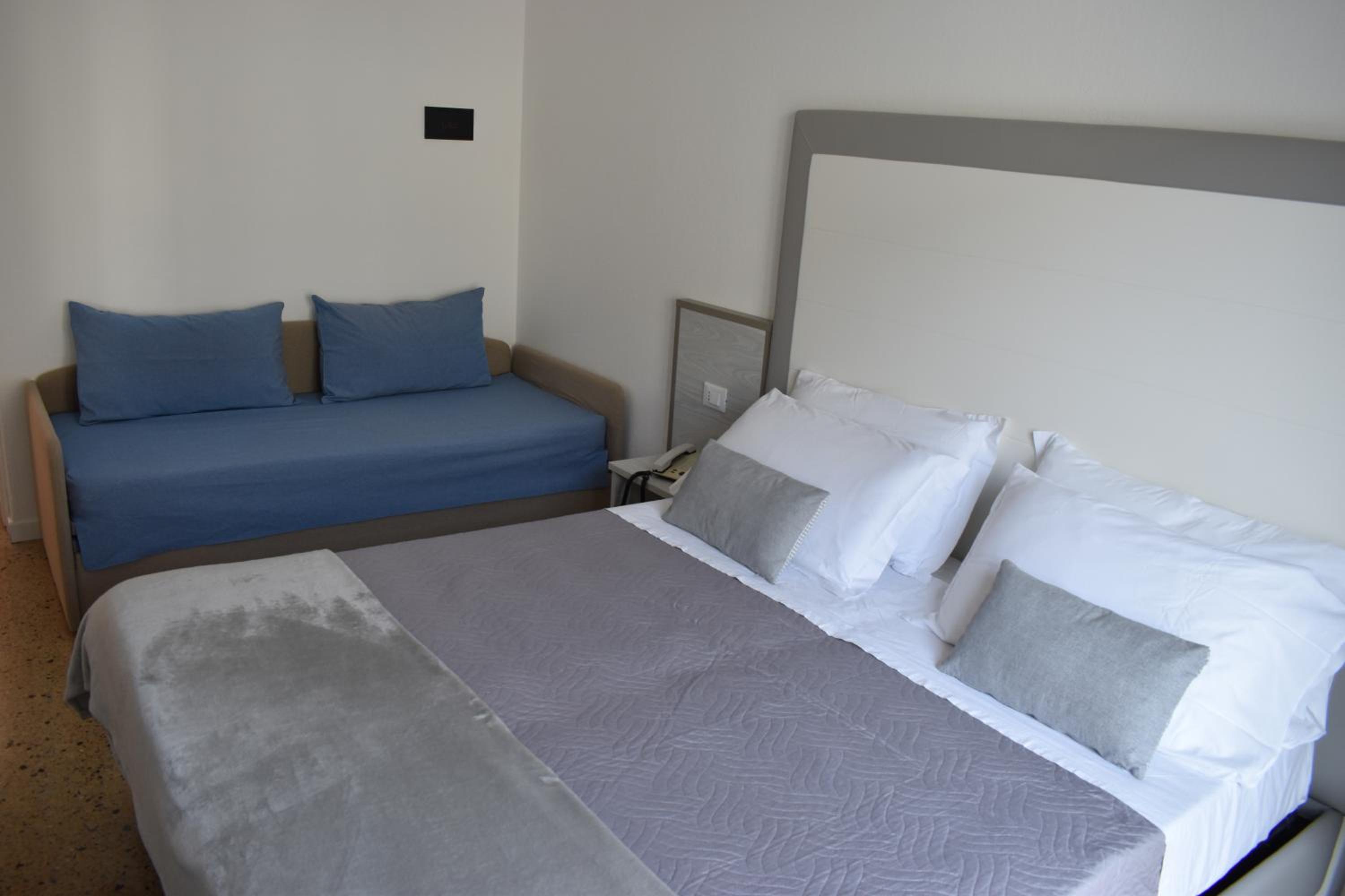 Quadruple Room photo 1