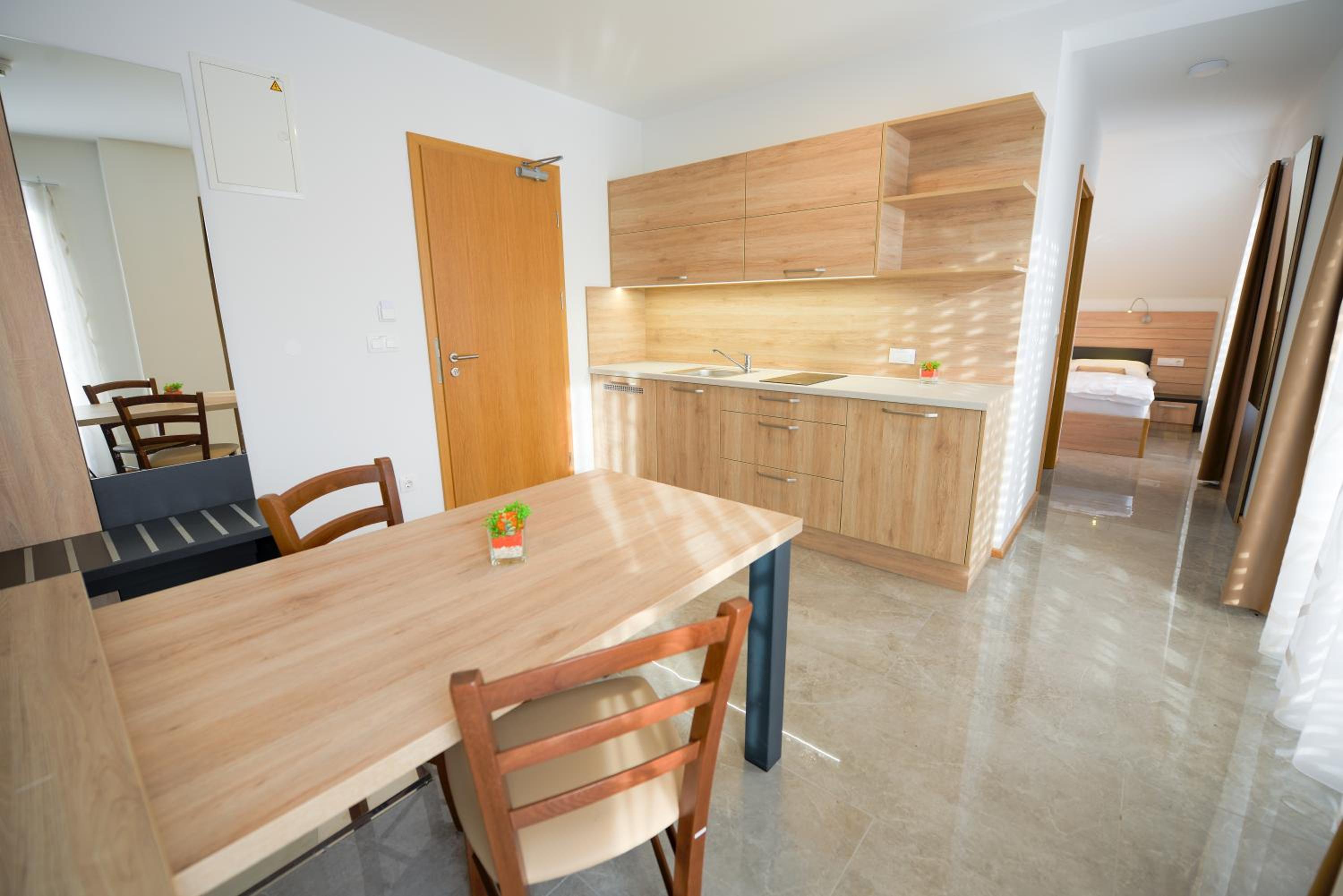 Deluxe Apartment photo 3