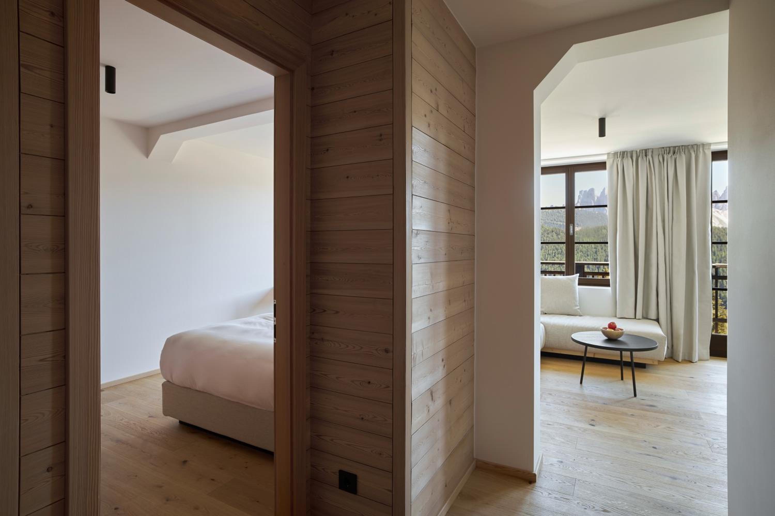 Suite - Photo 2