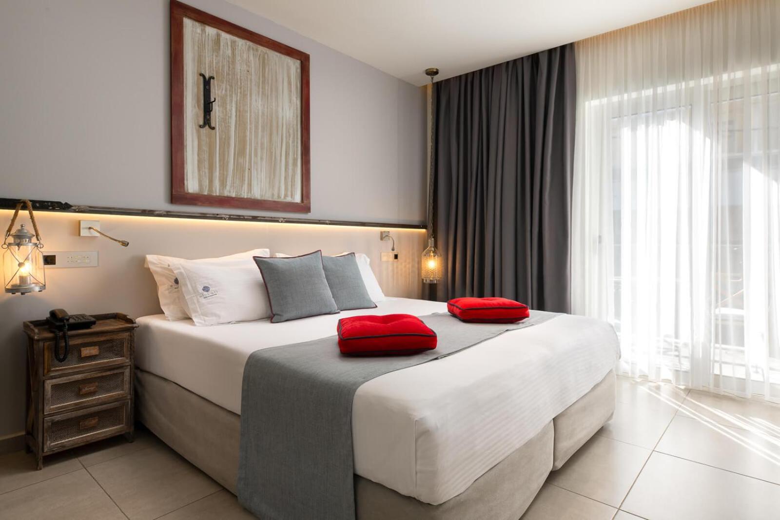 Deluxe Double or Twin Room with Balcony